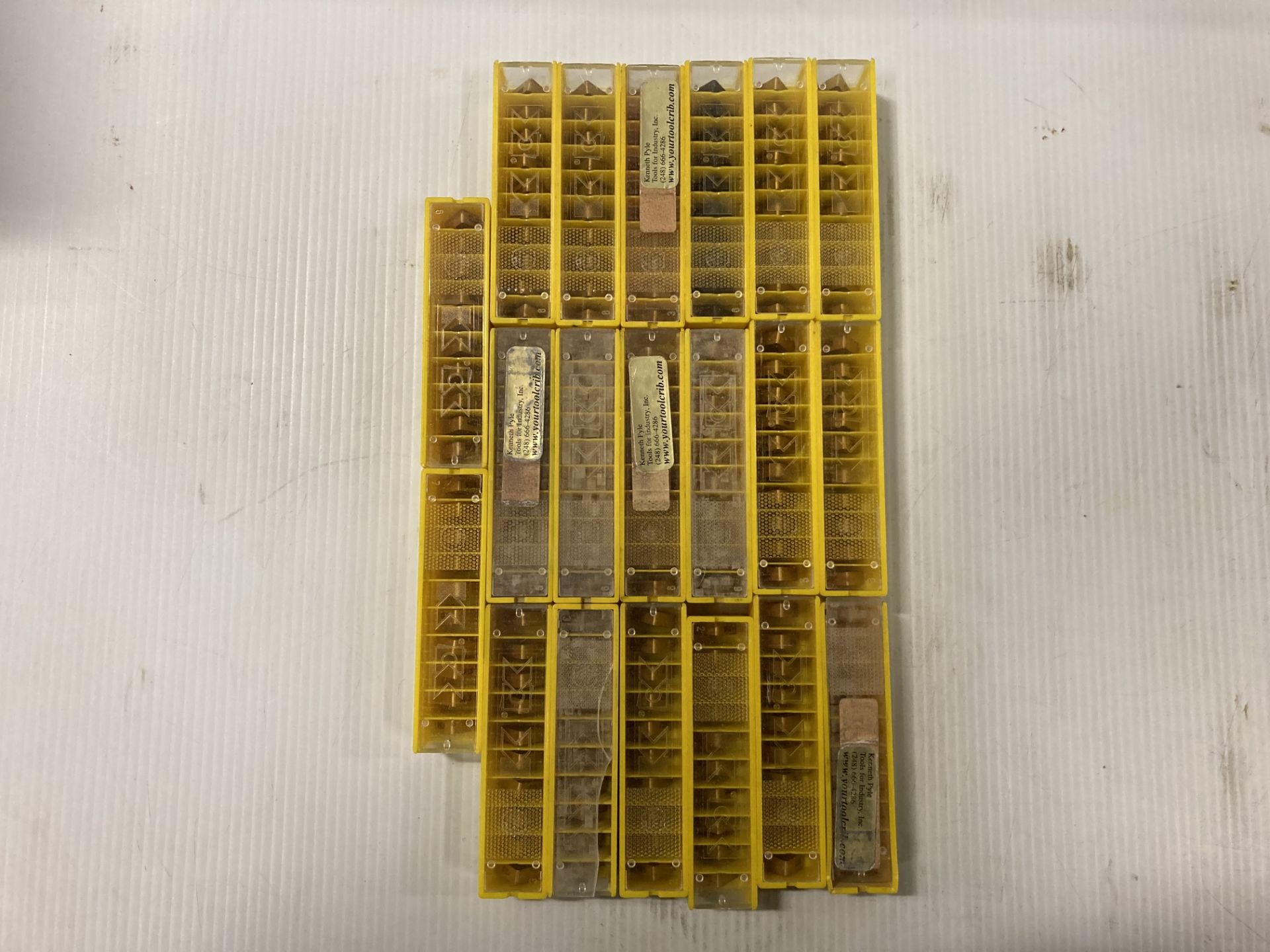 Lot of (200) New? Kennametal Carbide Inserts, P/N: TNMG332UN