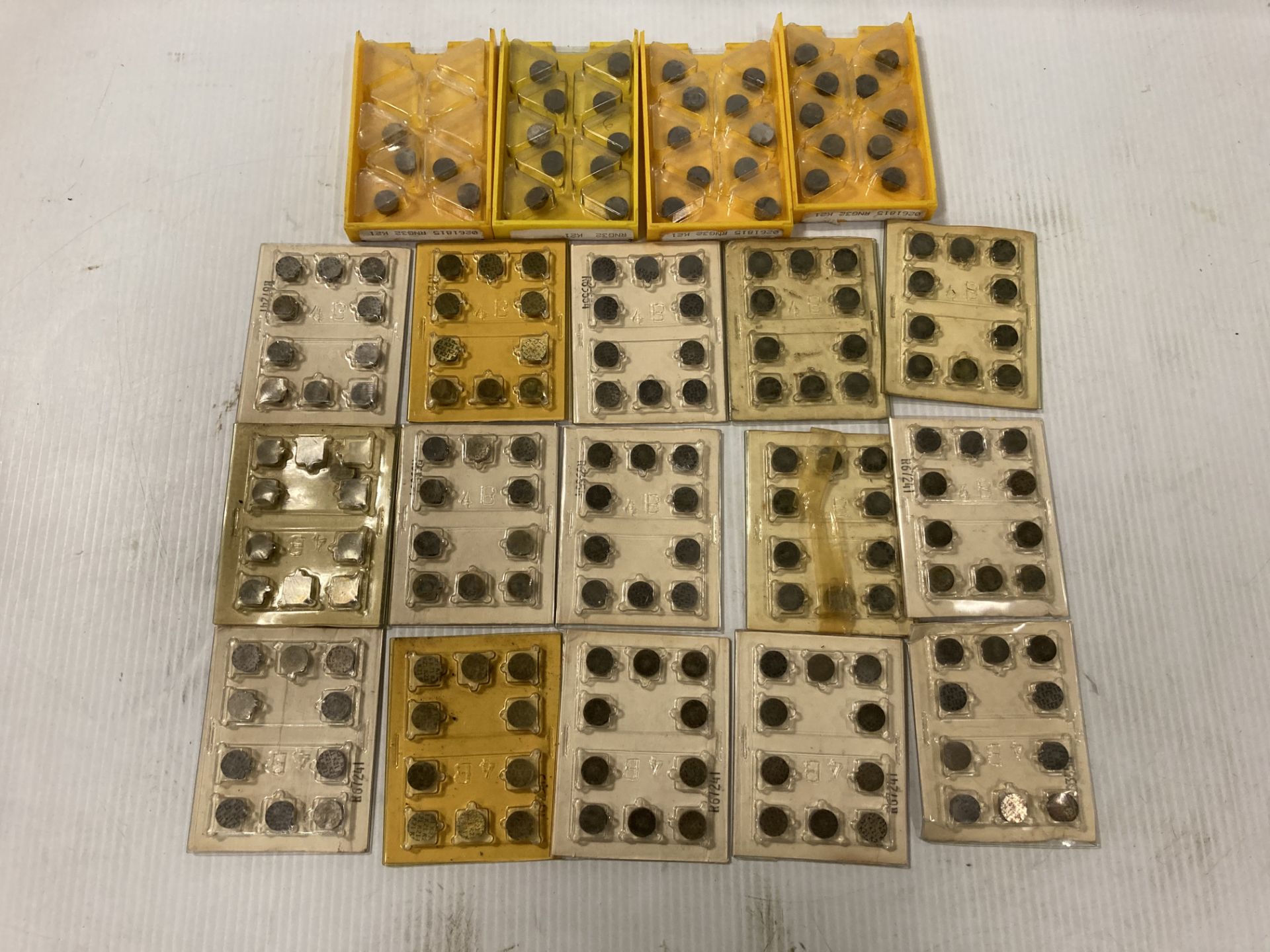 Lot of (185) New? Kennametal Carbide Inserts, P/N: RNG 32