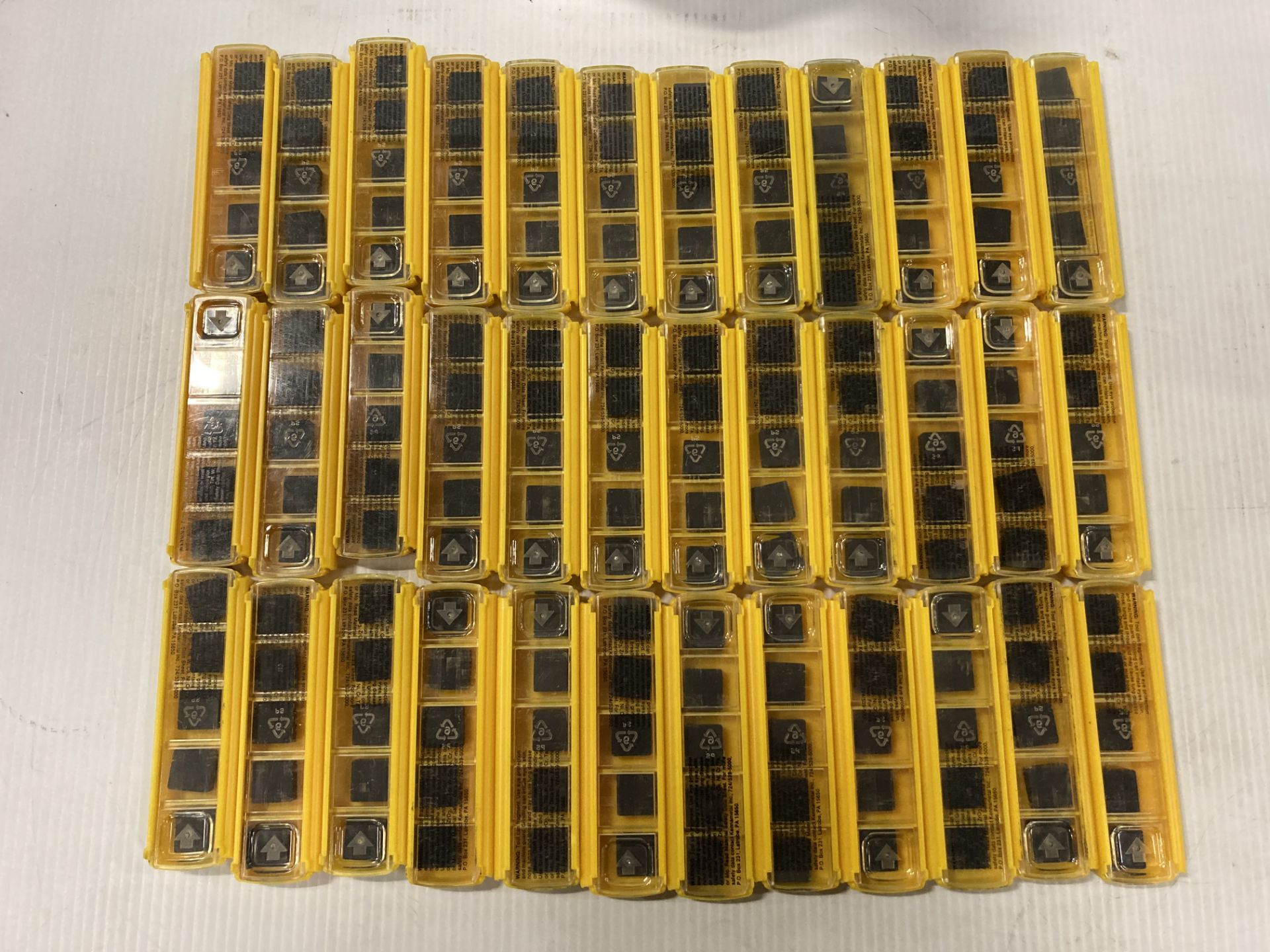 Lot of (180) New? Kennametal Carbide Inserts, P/N: SNG432