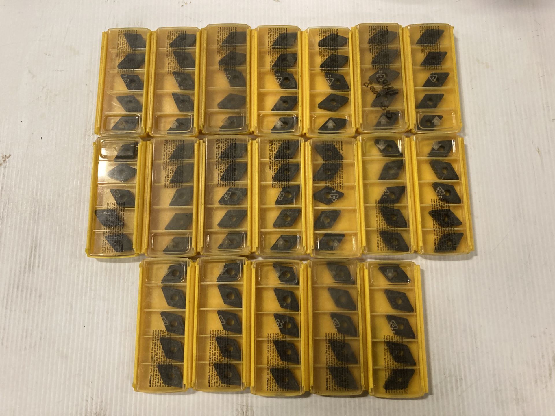 Lot of (95) New? Kennametal Carbide Inserts, P/N: DNMG433