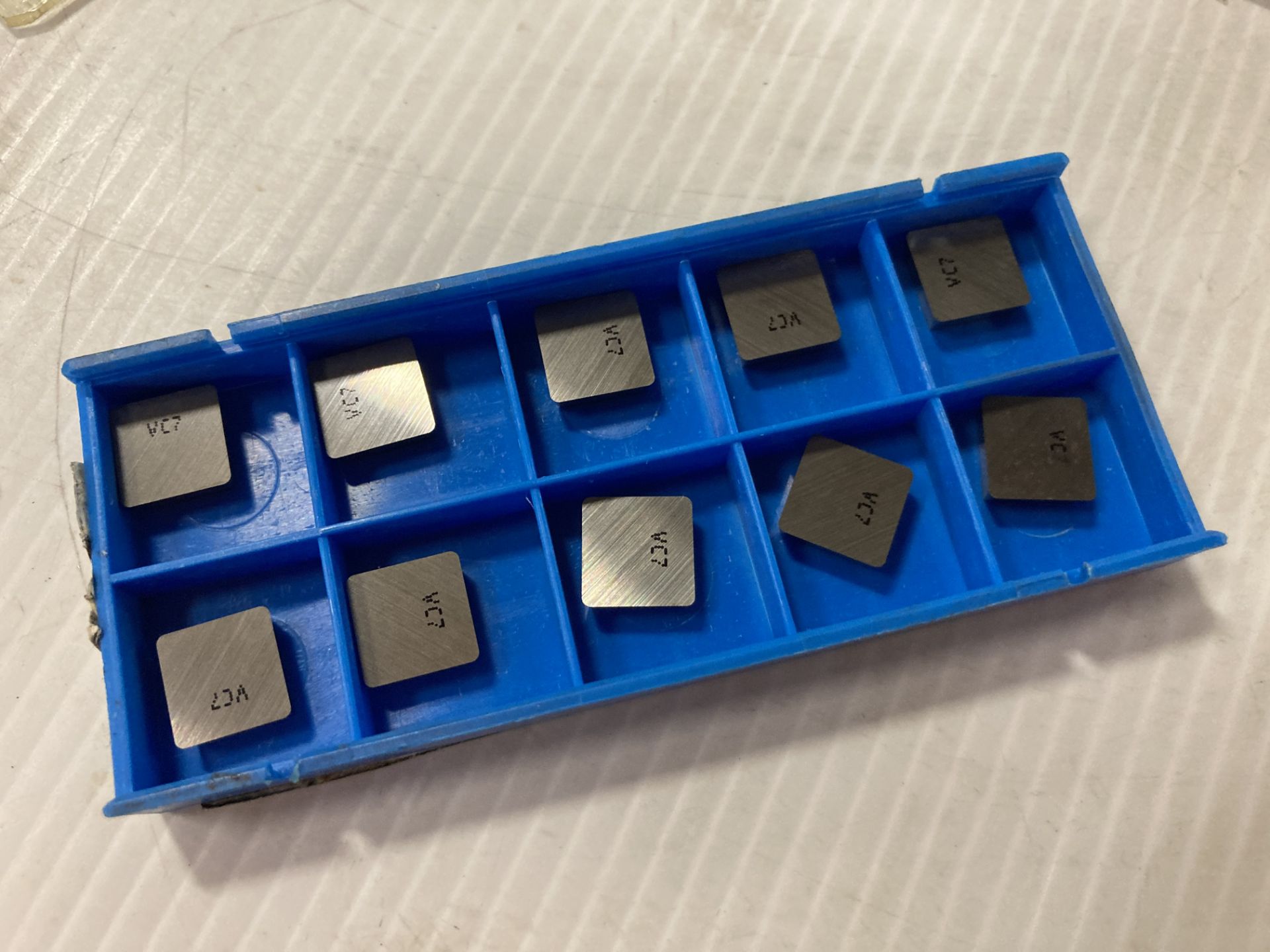 Lot of (163) New? Valenite Carbide Inserts, P/N: SPC 322 VC7 - Image 2 of 3