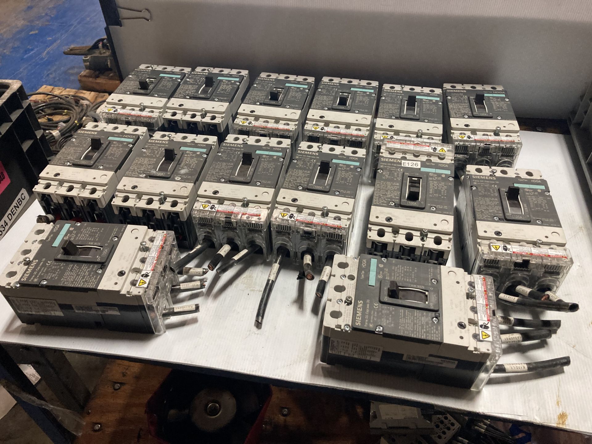 Lot of (14) Siemens 100A Circuit Breakers, Type: HDGA - Image 4 of 5