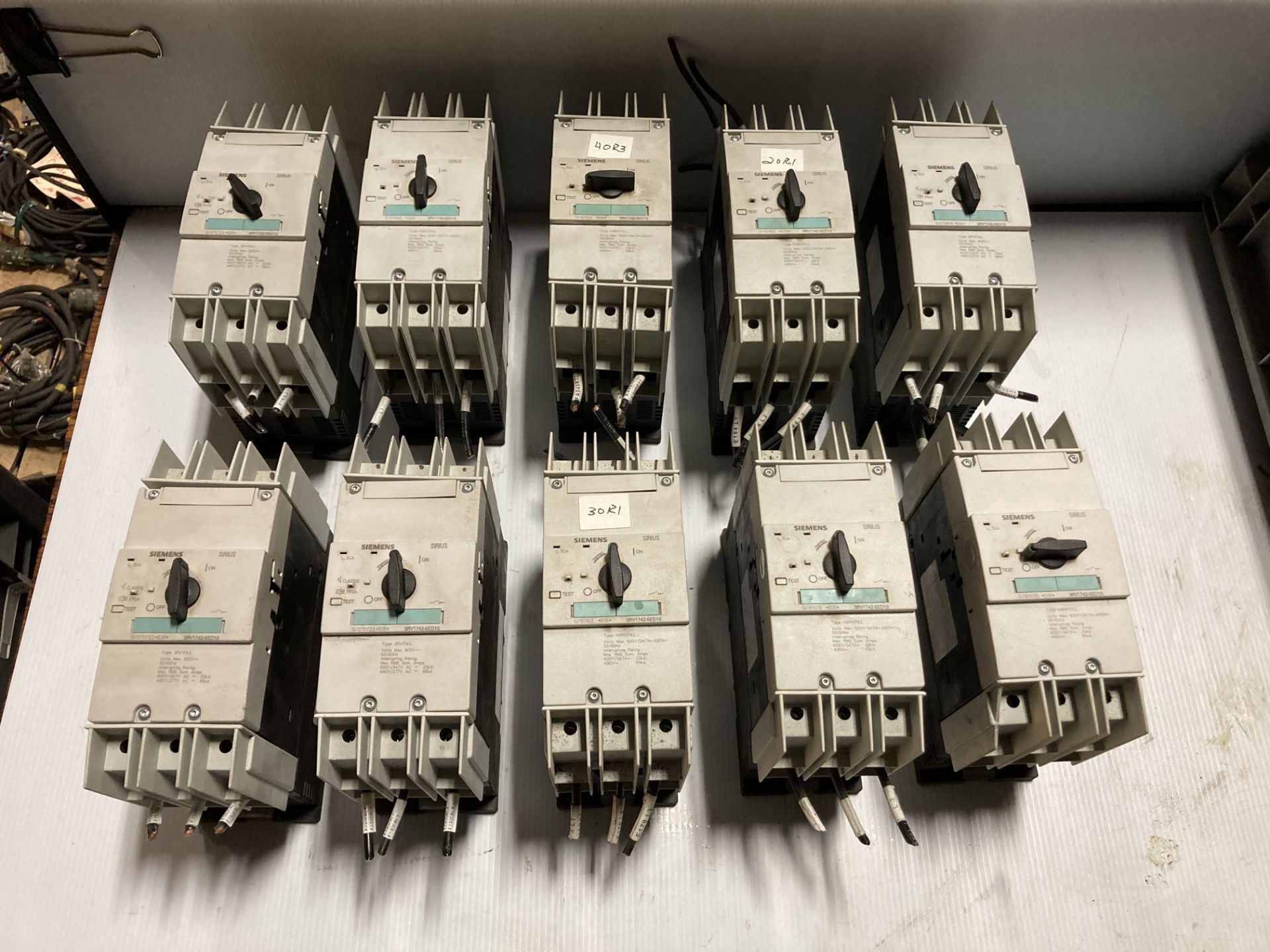 Lot of (10) Siemens Circuit Breakers, P/N: 3RV1742-5ED10 - Image 2 of 5