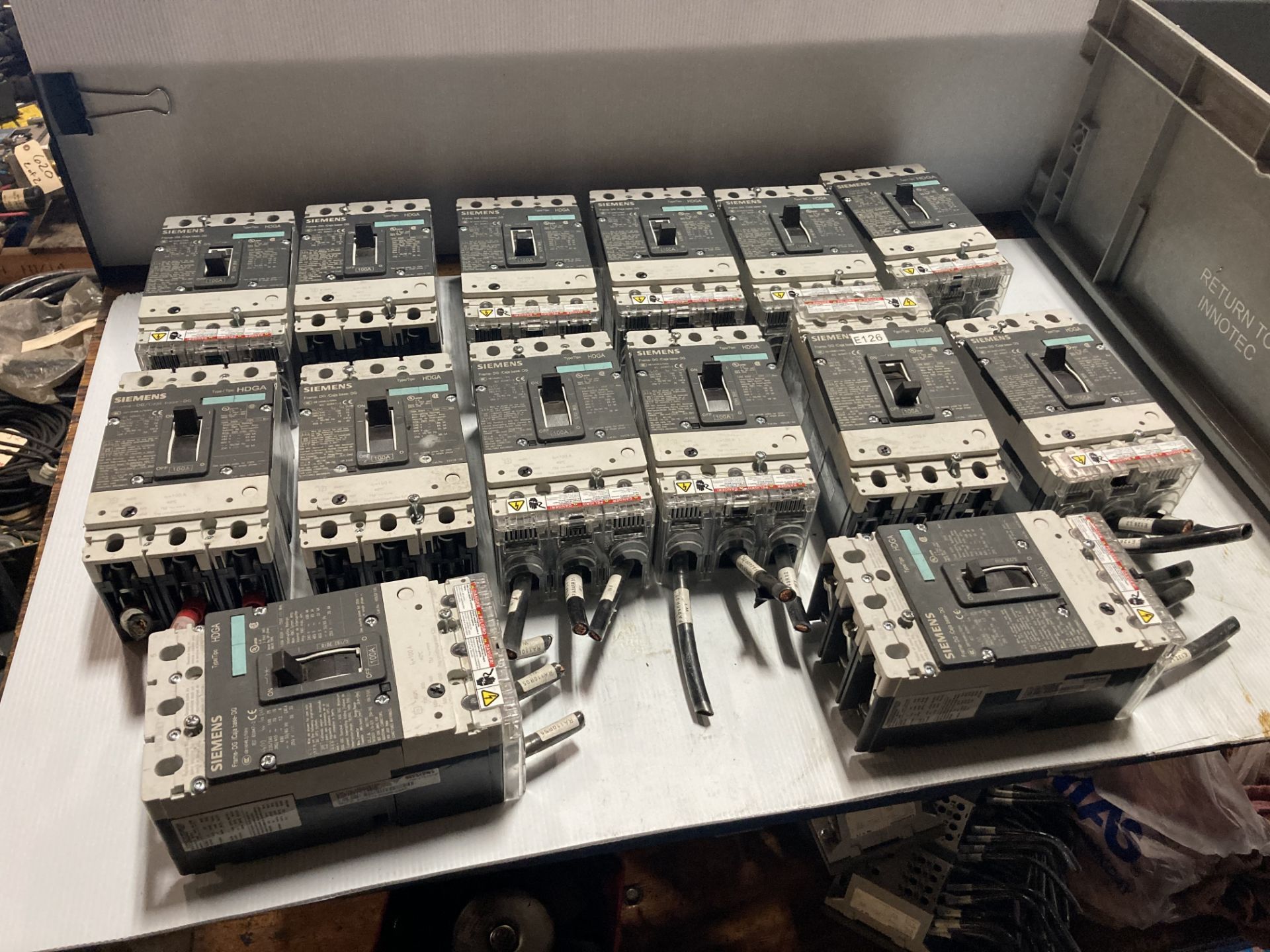 Lot of (14) Siemens 100A Circuit Breakers, Type: HDGA