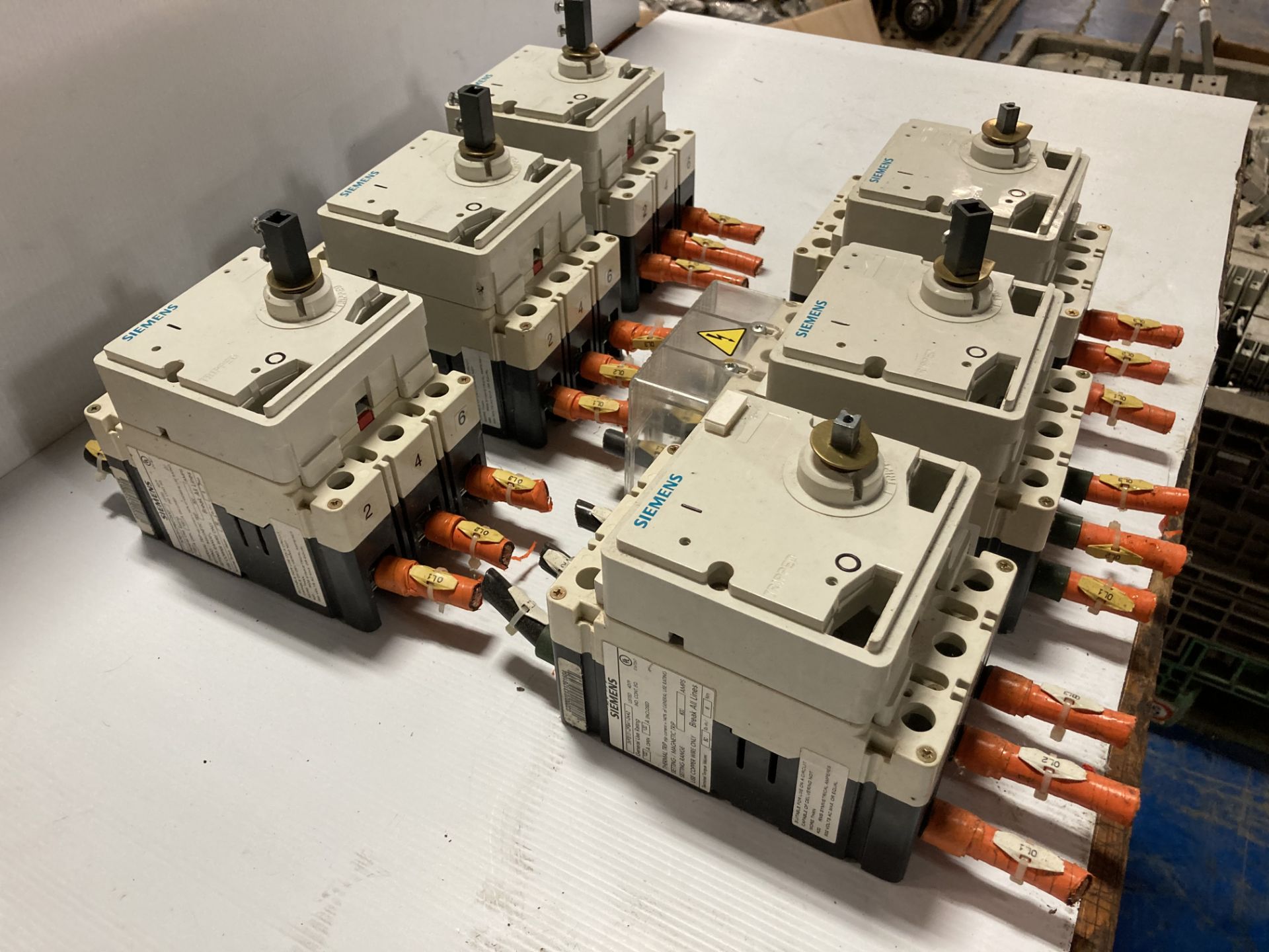 Lot of (6) Siemens Circuit Breakers - Image 3 of 5