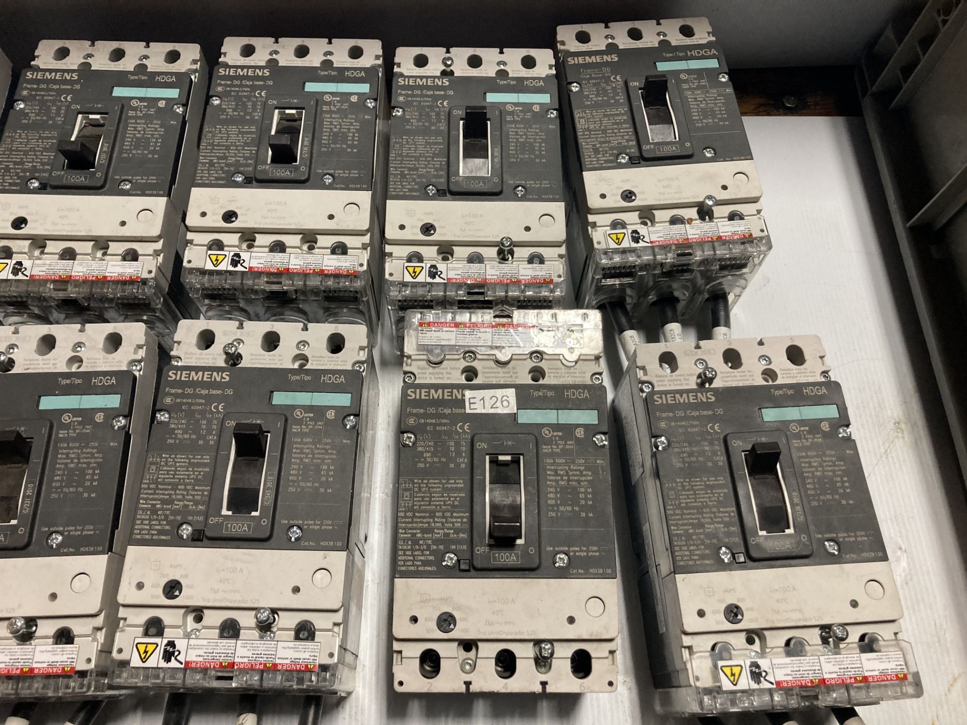 Lot of (14) Siemens 100A Circuit Breakers, Type: HDGA - Image 3 of 5
