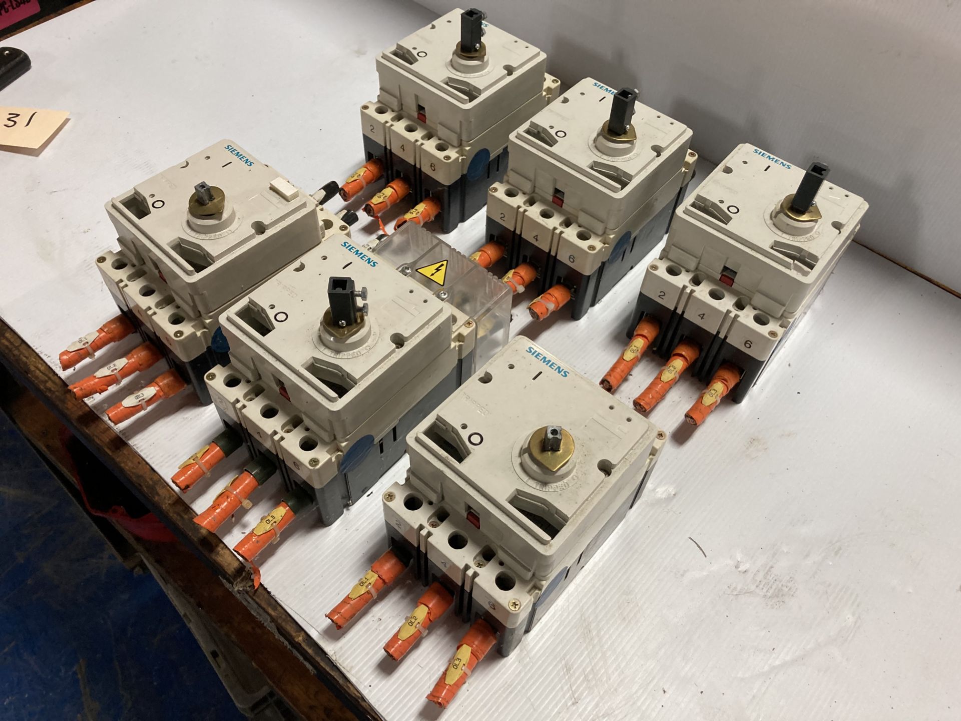 Lot of (6) Siemens Circuit Breakers - Image 4 of 5