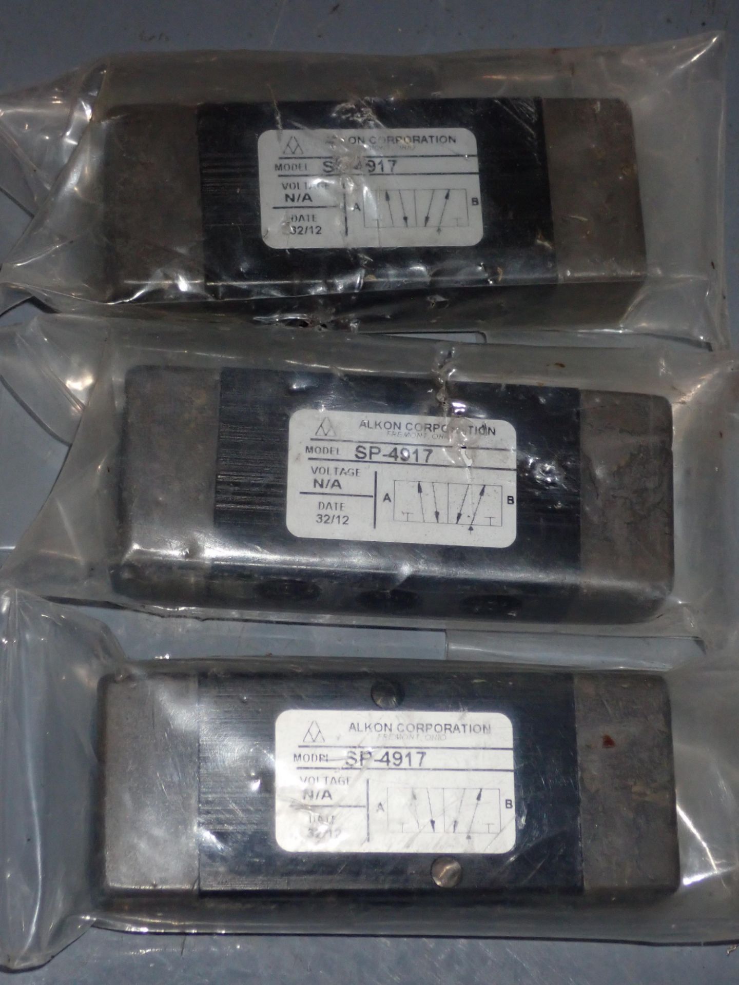 Lot of (3) Akon #SP-4917 Units - Image 2 of 3