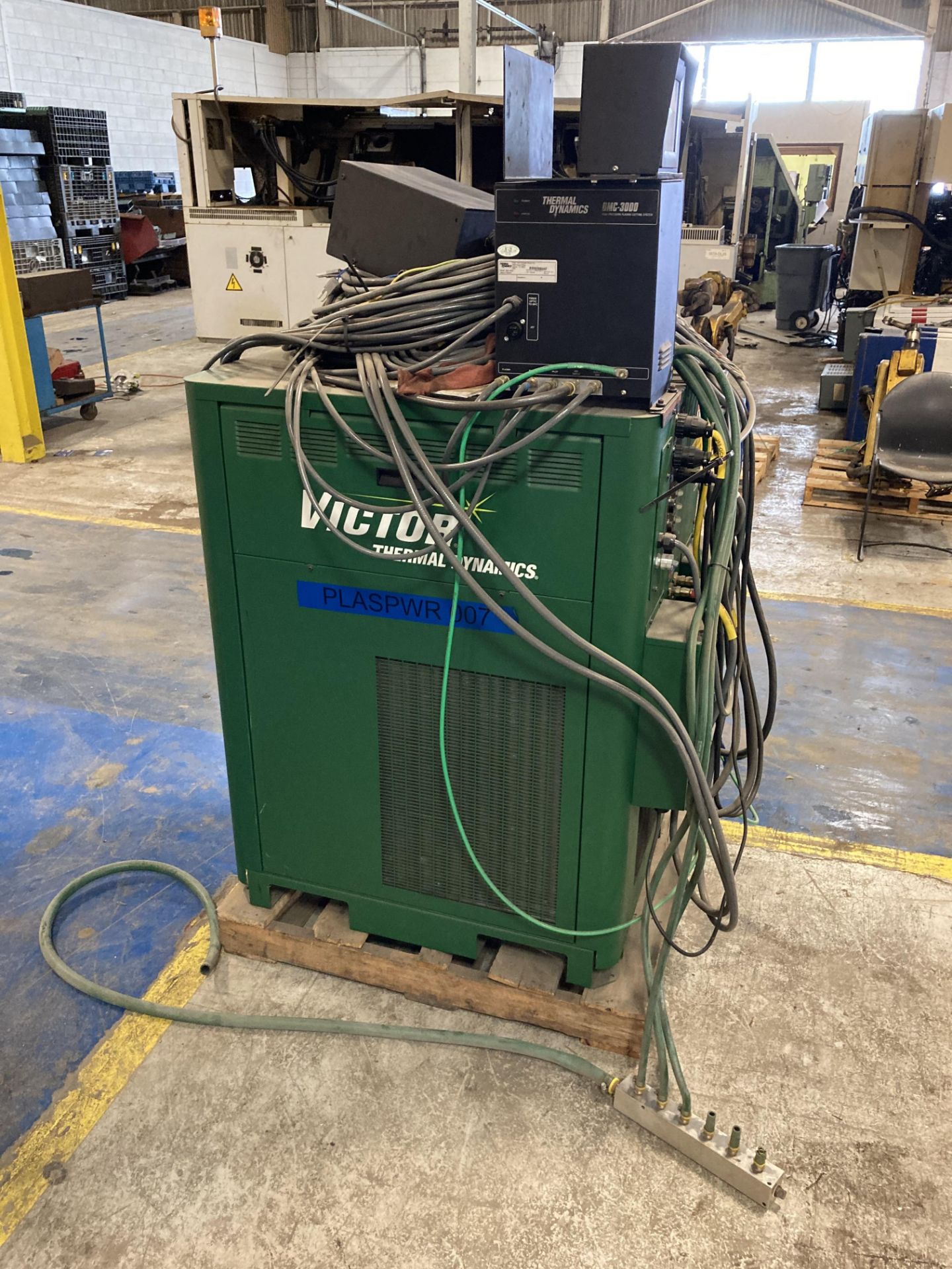 Victor Ultra-Cut High Precision Plasma Cutting System - Image 3 of 11