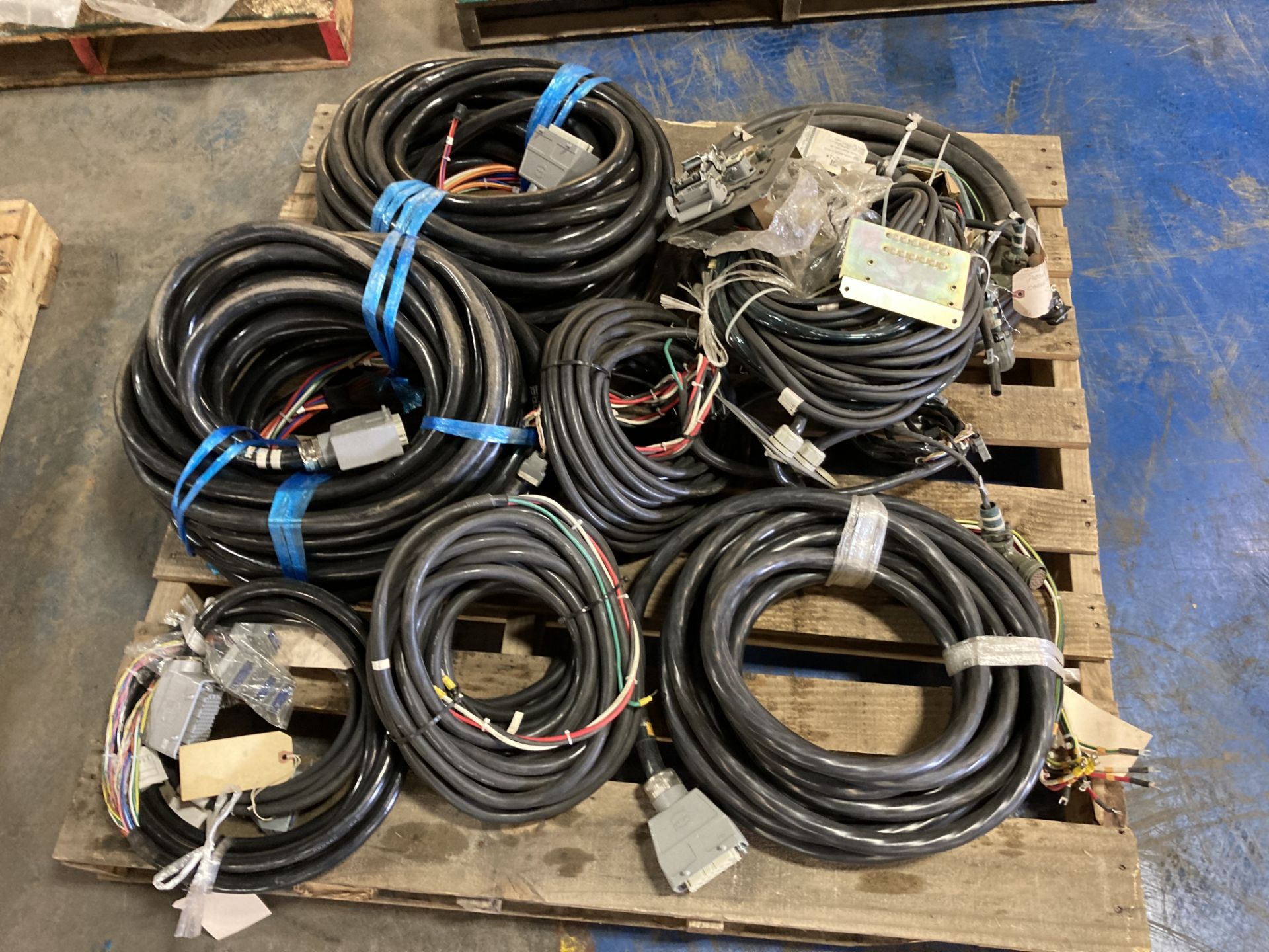 Lot of Fanuc Cable Assemblies