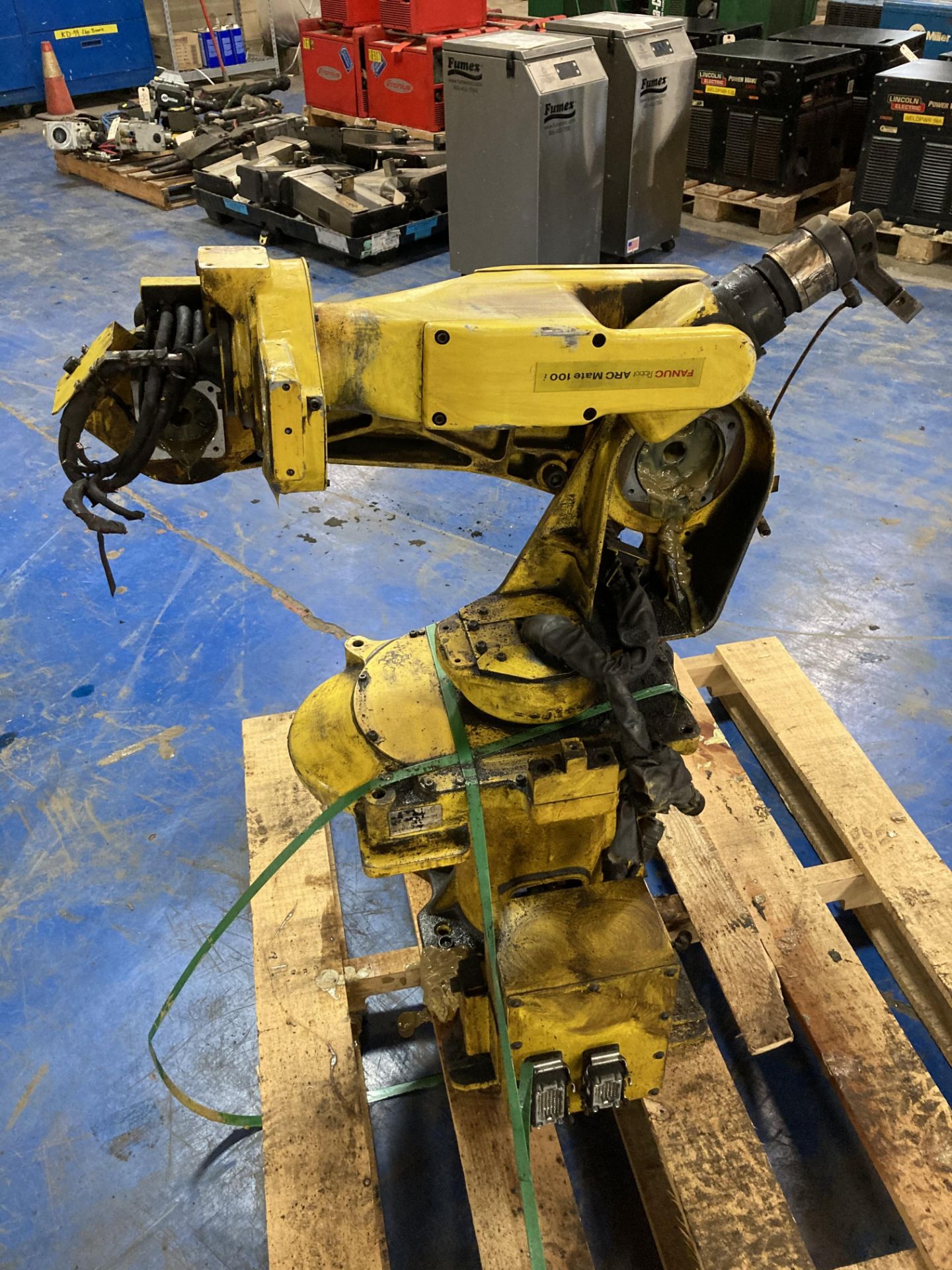 Fanuc Robot ARC Mate 100i - Image 3 of 8