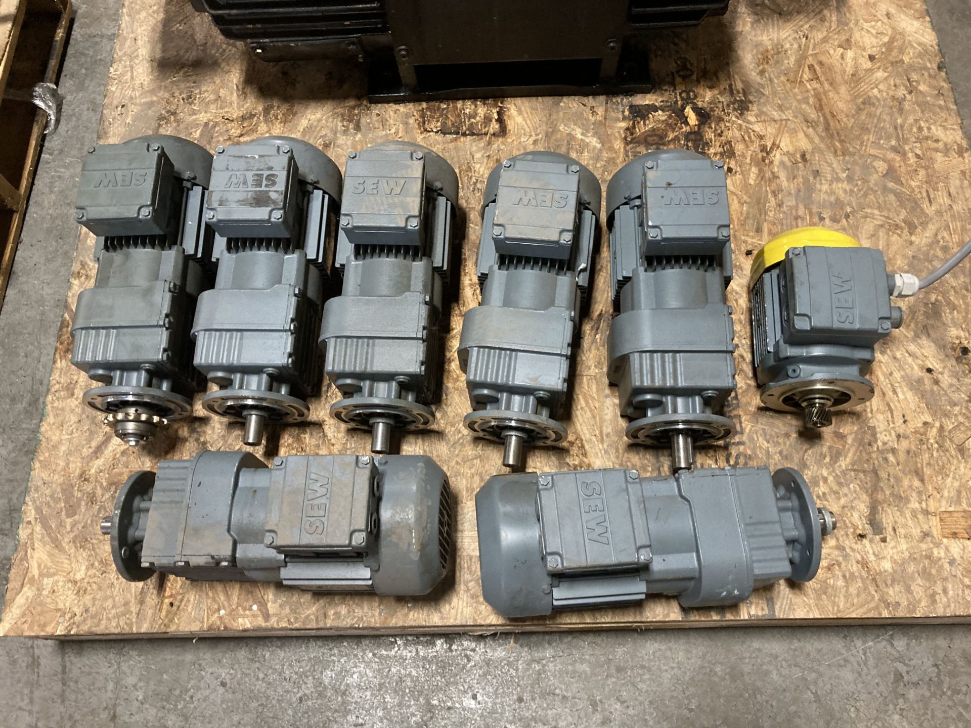 Lot of (8) SEW Motors - Image 2 of 7