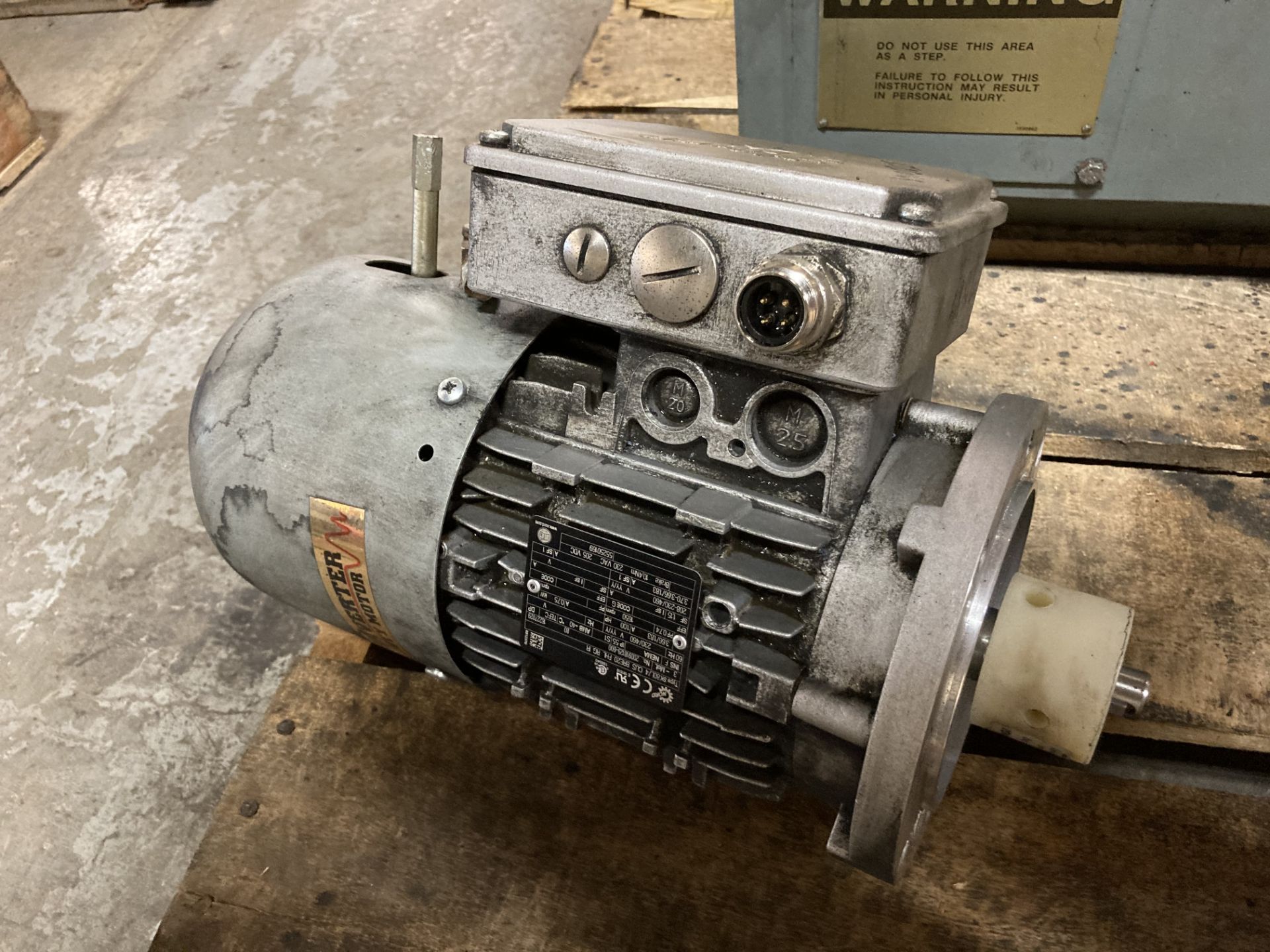 Nord 1HP AC Gear Motor - Image 2 of 5