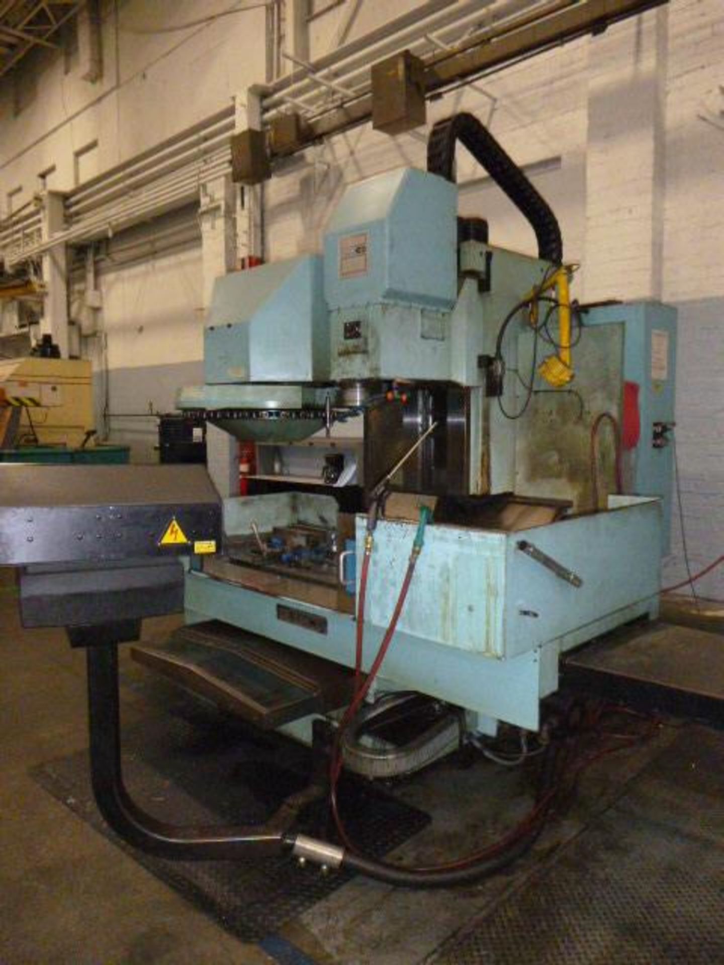 Hurco BMC40 Vertical CNC Mill, Mfg'd: 1991 - Image 2 of 8