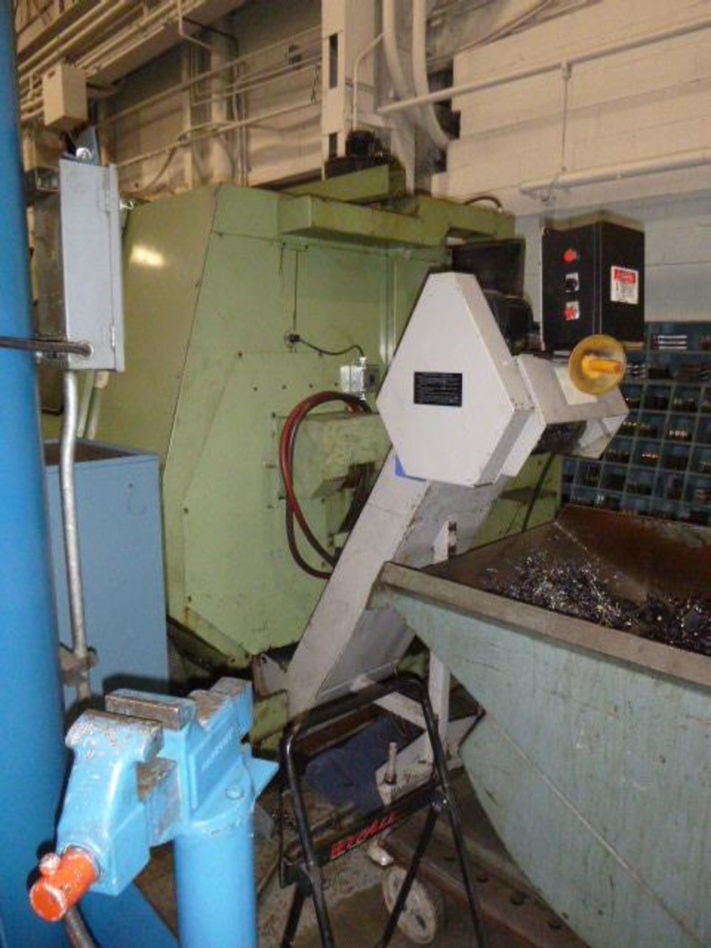 Okuma LC40 Simulturn CNC Lathe, Twin Turret, Chucker - Image 9 of 11