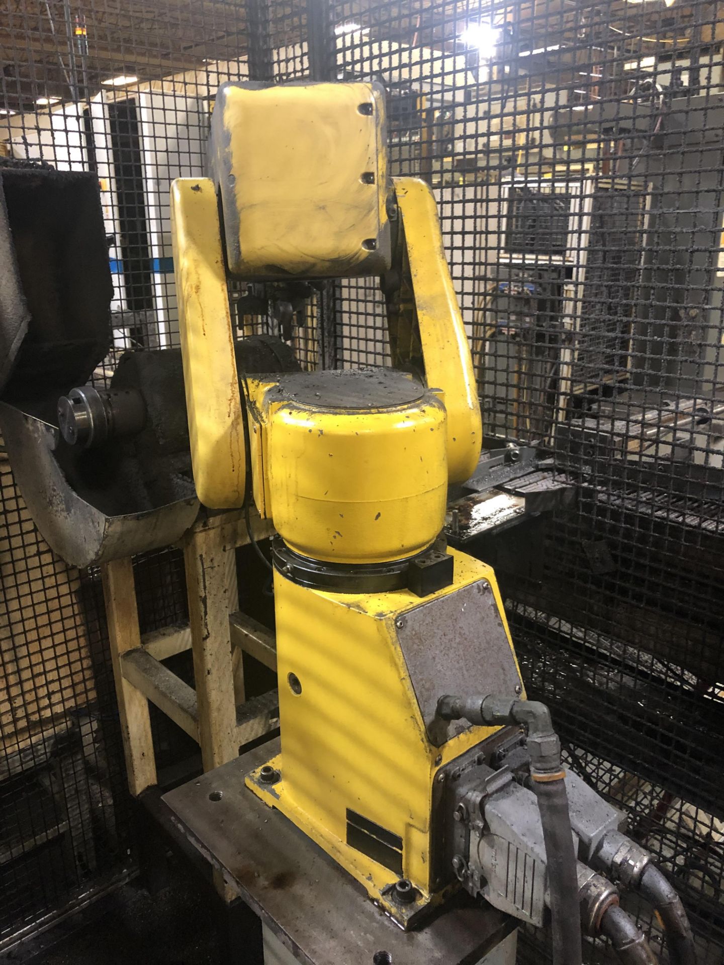 Fanuc #LR Mate 200I 6-Axis Robot - Image 2 of 6