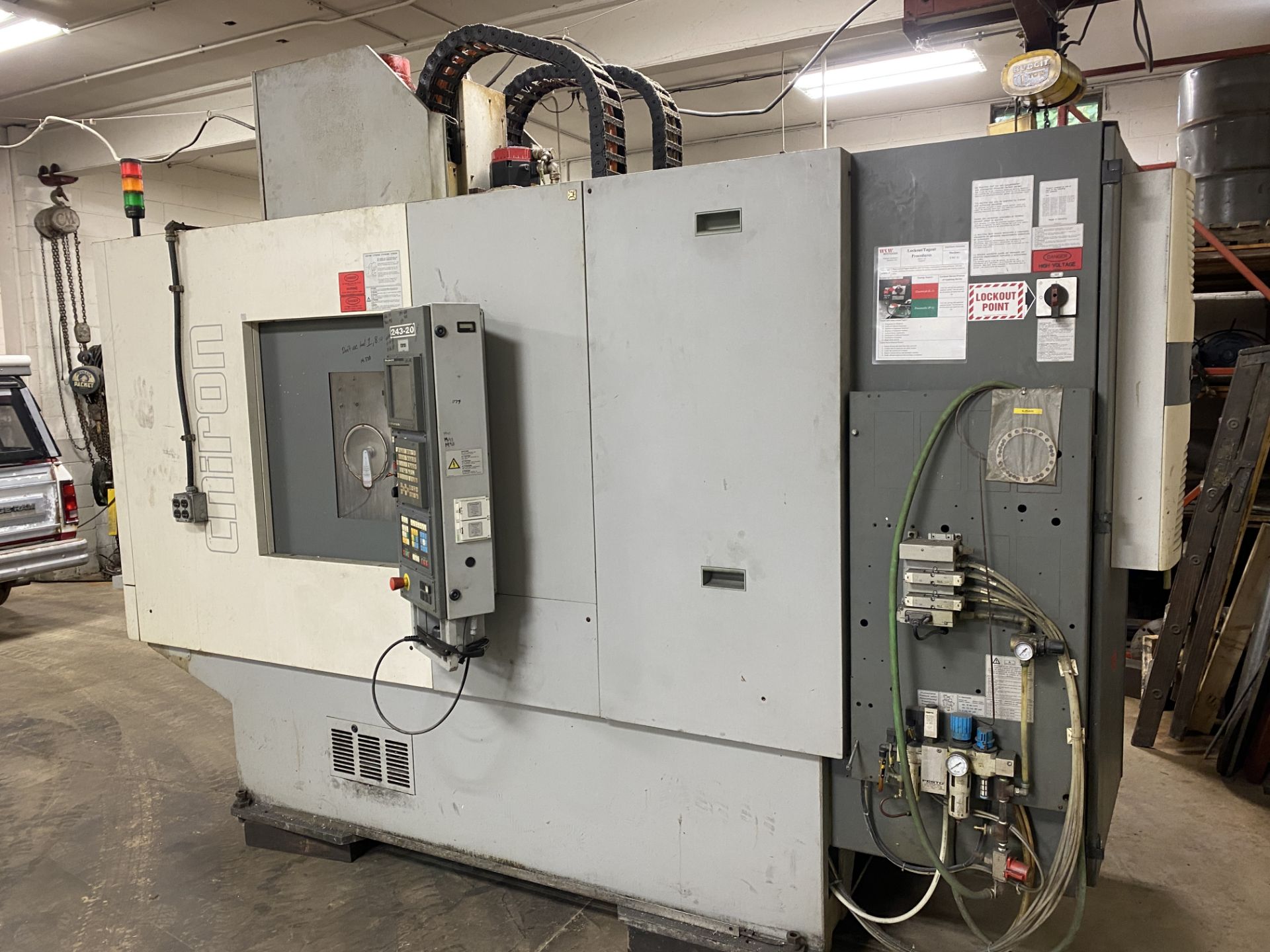 2006 Chiron FZ15W Vertical CNC Machining Center - Image 4 of 13