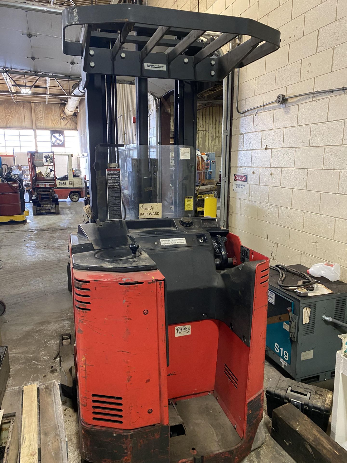 3000 Lb Raymond Electric Standup Reach Forklift - Image 2 of 8