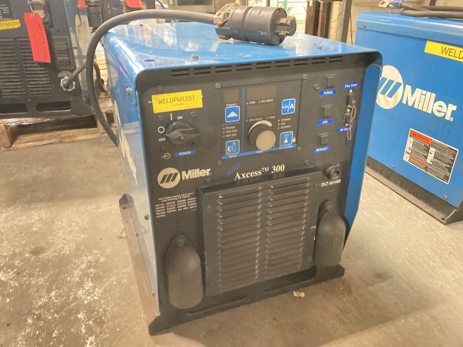 Miller Auto Axcess 300 Welder