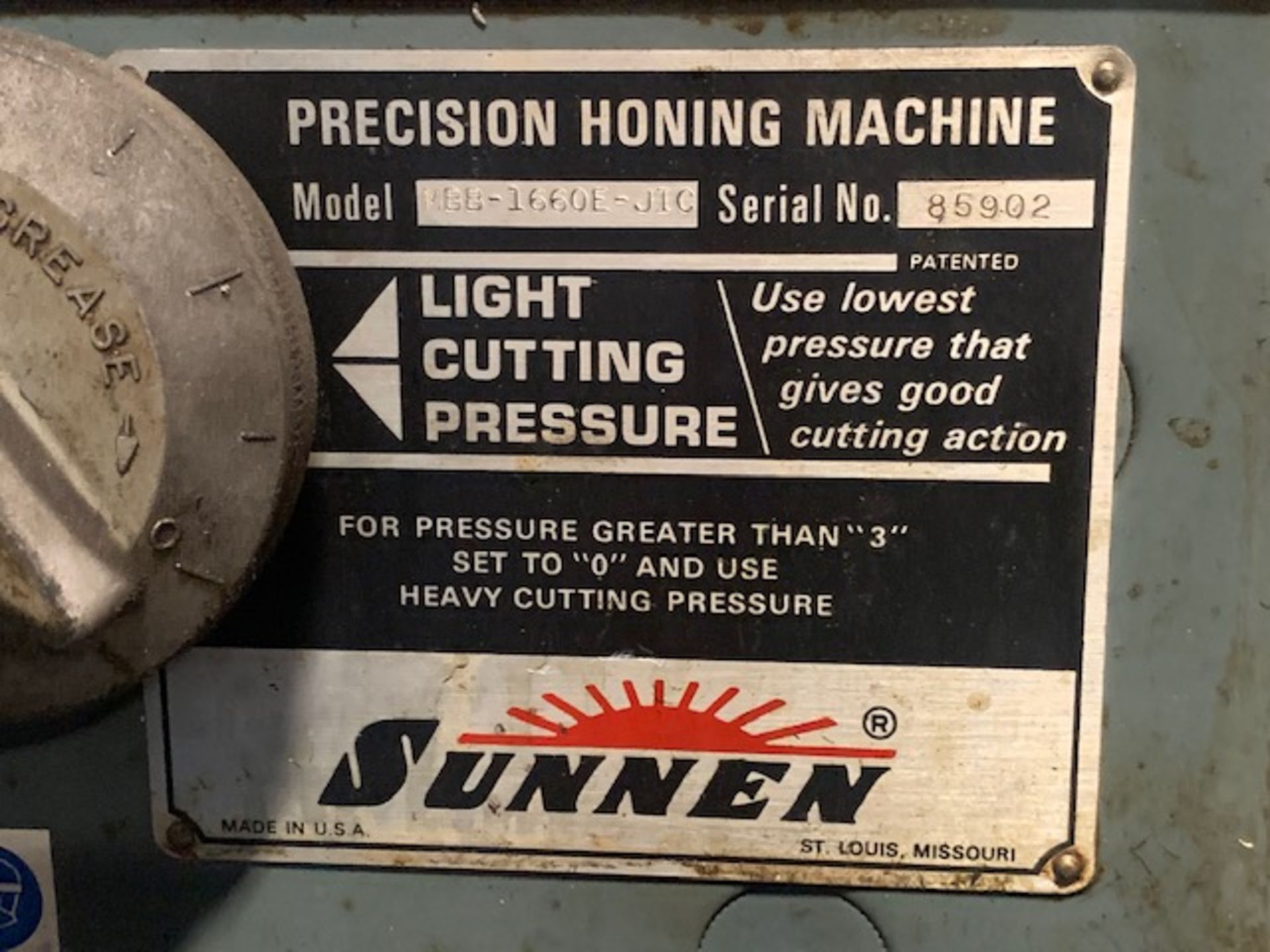 Sunnen MBB-1660E Horizontal Precision Honing Machine - Image 2 of 6