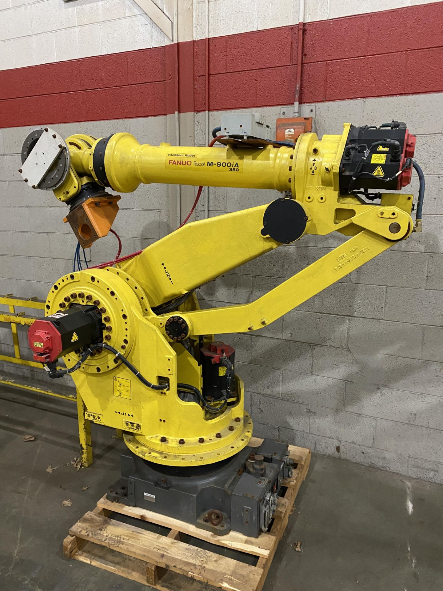 2008 Fanuc M-900iA *Arm Only*