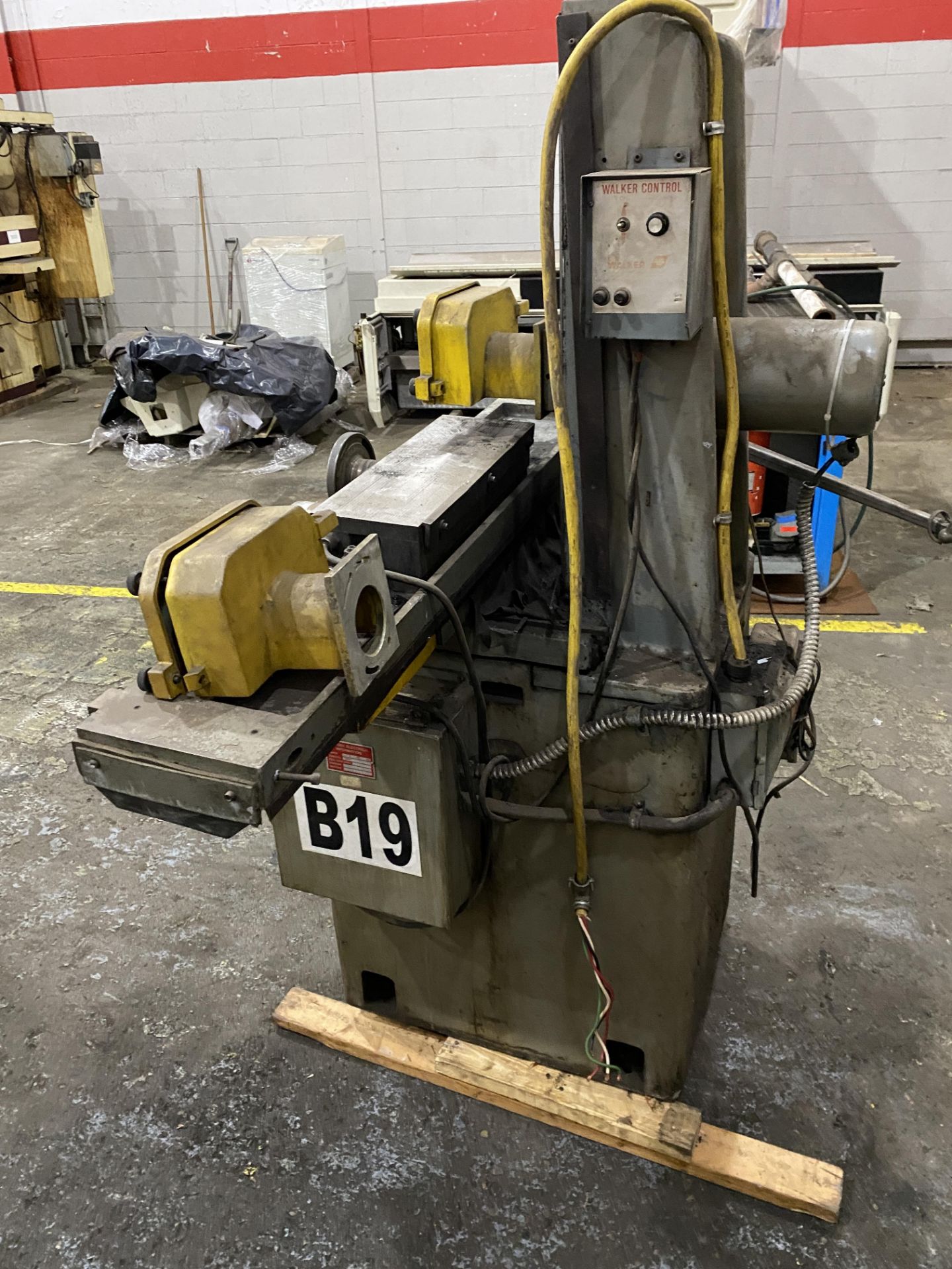 6" x 18" Reid-Rollerway Surface Grinder w/ Electro-Mag Chuck *Parts Machine* - Image 4 of 9