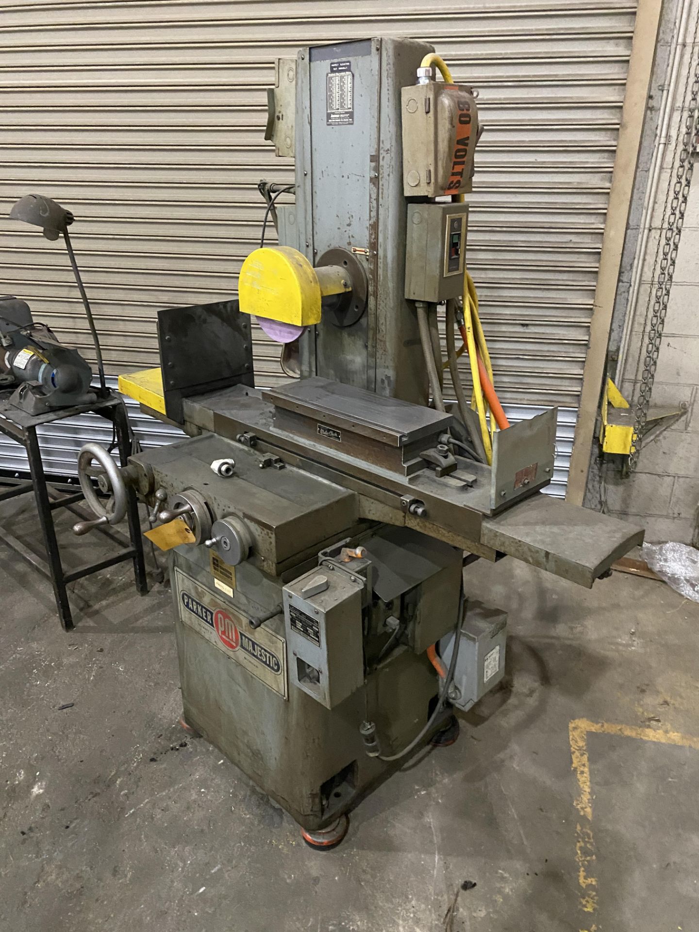 6" x 18" Parker Hand Feed Surface Grinder - Image 2 of 10