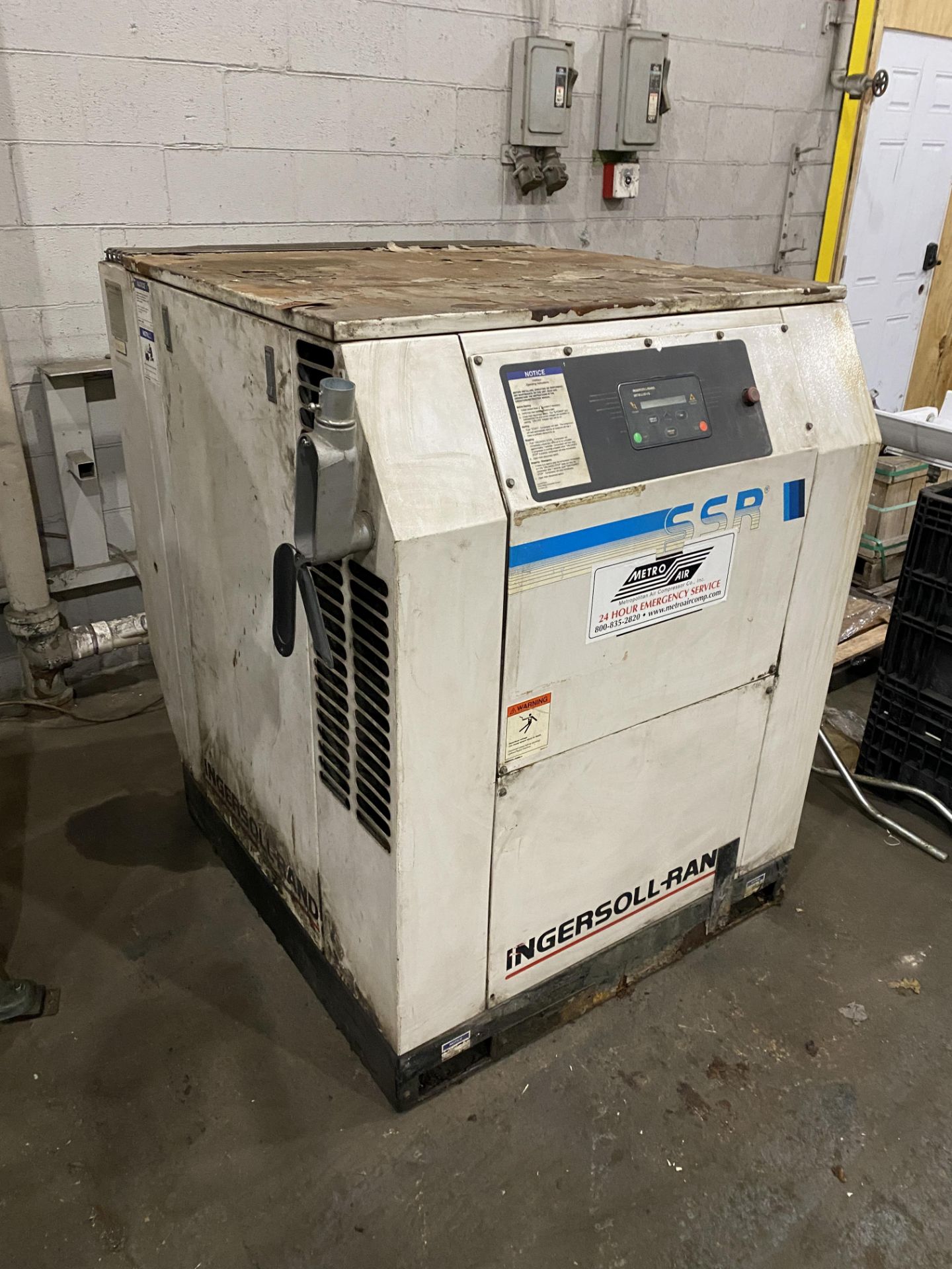 40HP Ingersoll Rand Air Compressor, Mod# SSR-EP40SE, 230/460V - Image 2 of 5