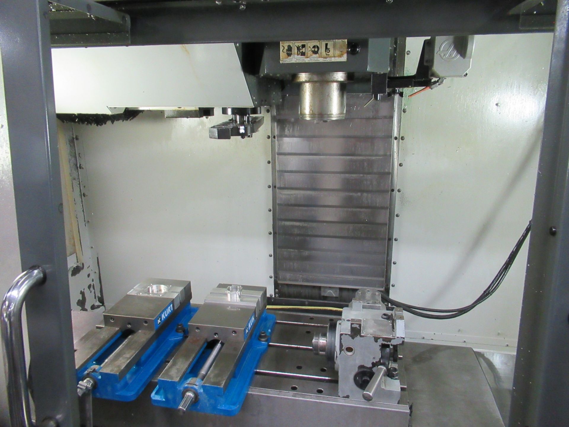 CNC Machine - Image 3 of 7