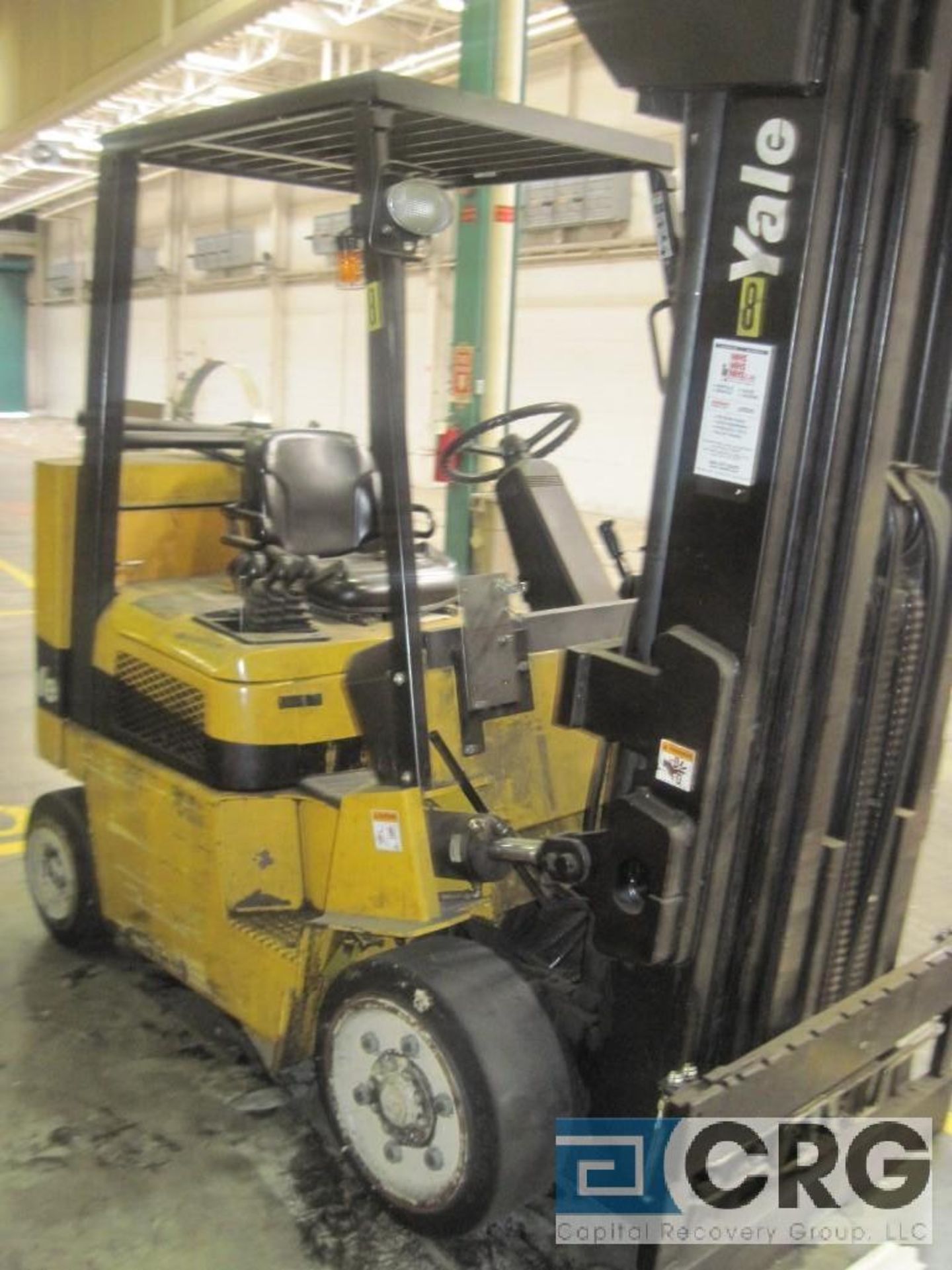 Yale forklift, m/n GLC080LJNGAQ093, propane, 6000 lb capacity, 3-stage mast, 258 inch lift - Image 4 of 5