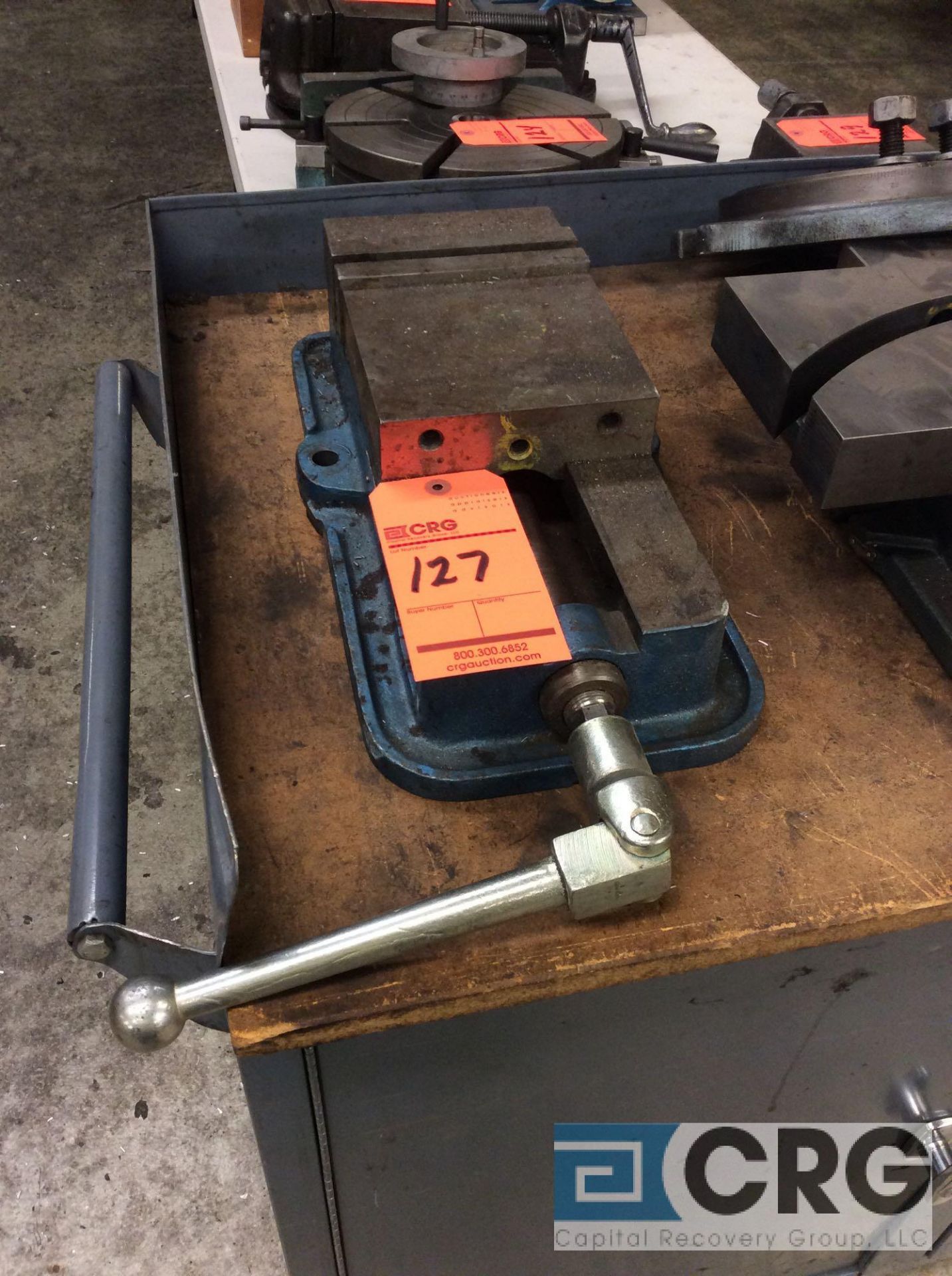 Kurt 6 inch milling machine vise