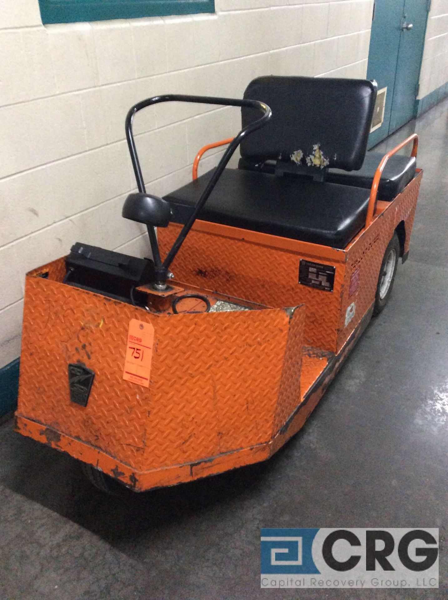 TAYLOR-DUNN 3 wheeled maintenance cart