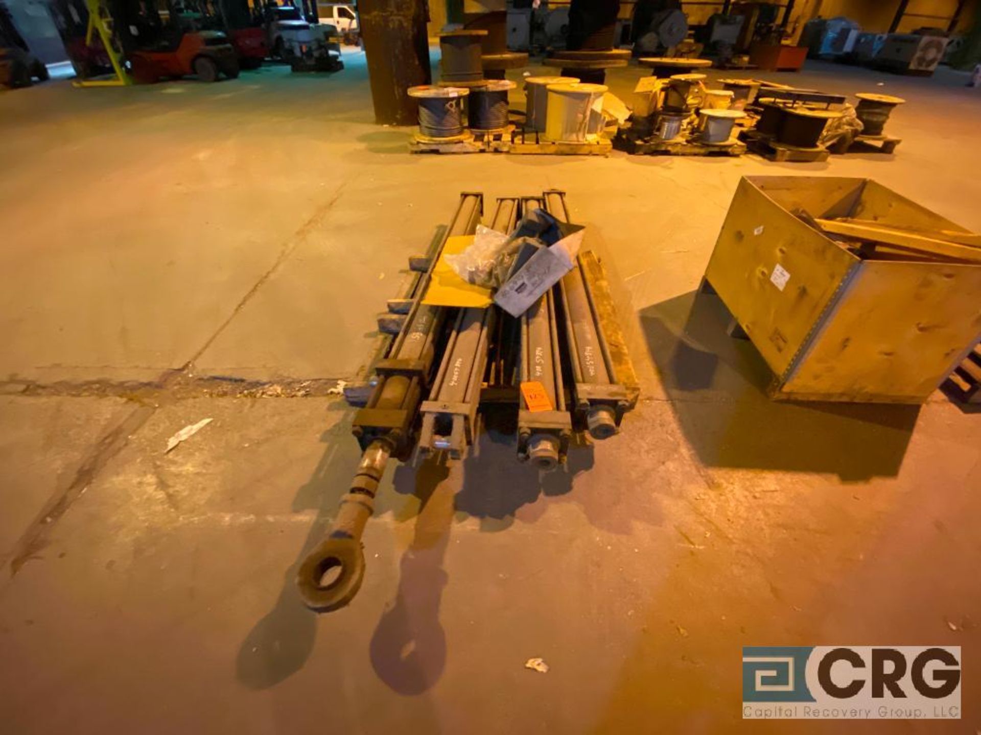 Lot of assorted conveyor parts and hydraulic cylinders (2 locations) (Location: RNP Warehouse)