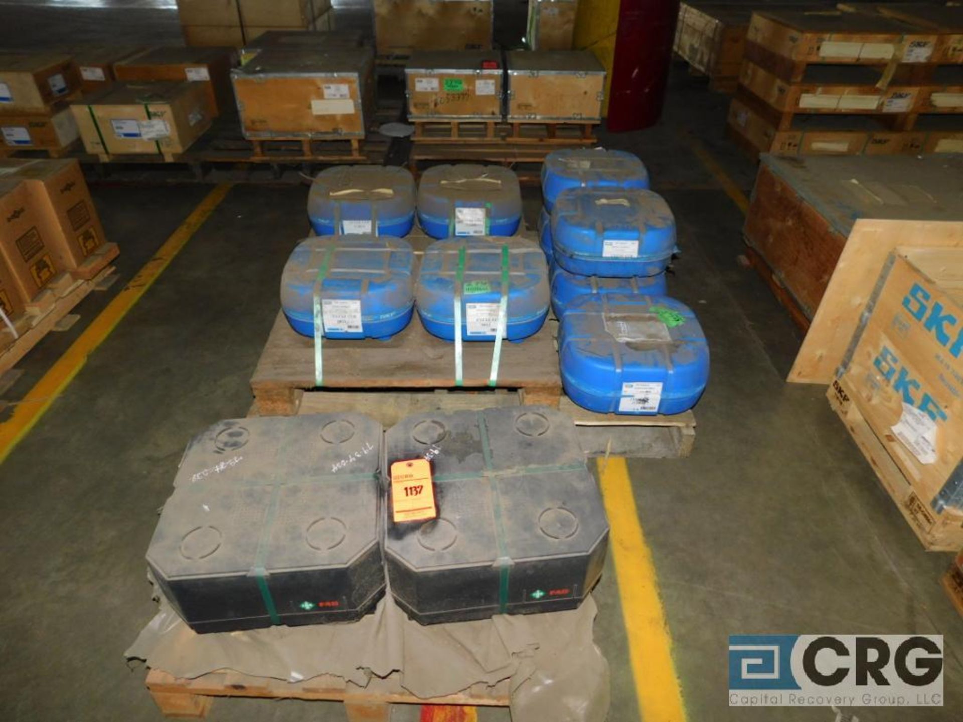Lot of (11) crates with bearings, (5) 23232 CCK/W33, (2) 22328 CCK/C3W33, (1) 23240 CCK/C3N33, (1)