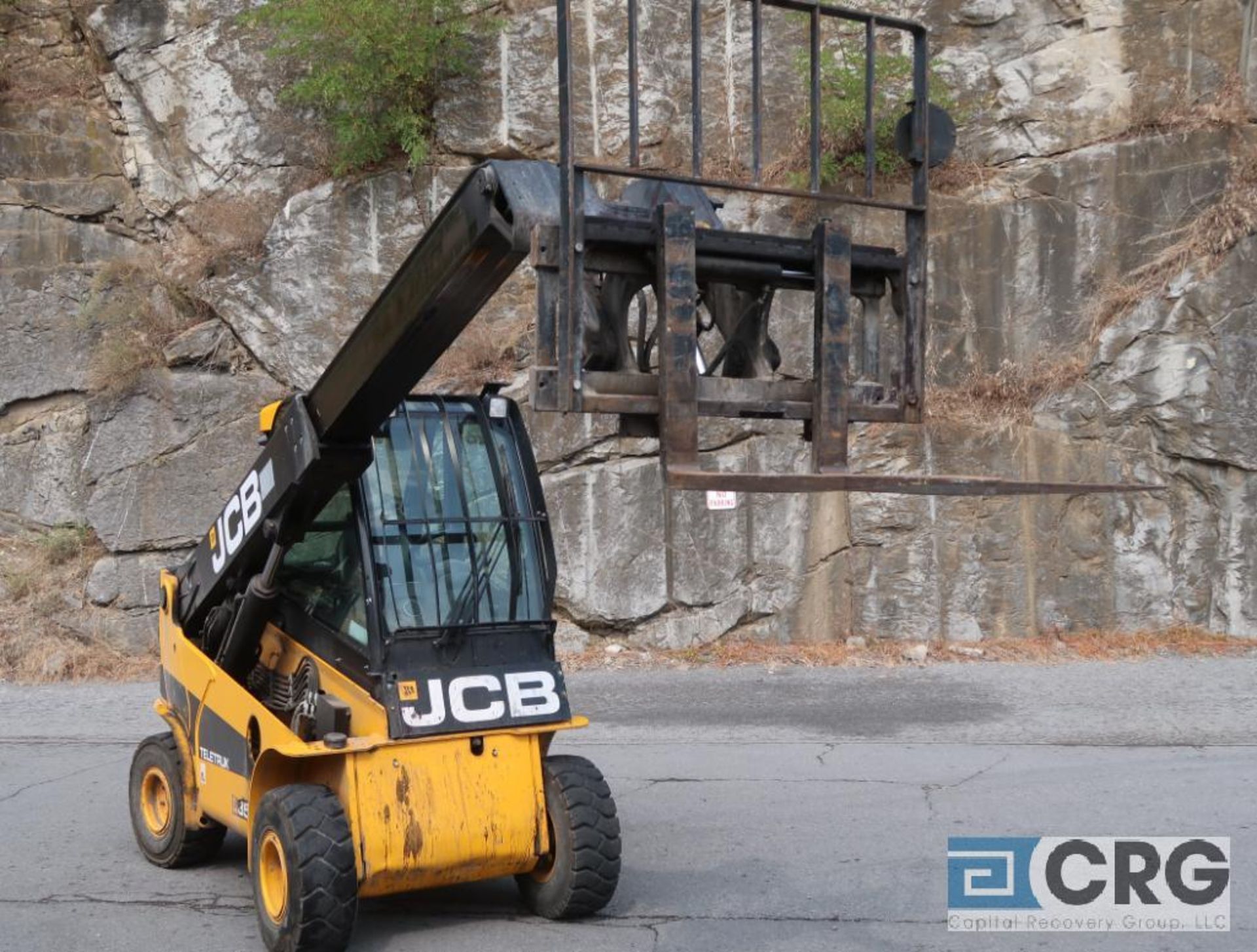 JCB 35D Teletruck telescopic lift, enclosed cab, 4 X 4, 3,956 hours, AC, s/n JCBTLT35JH2253999 ( - Image 5 of 7