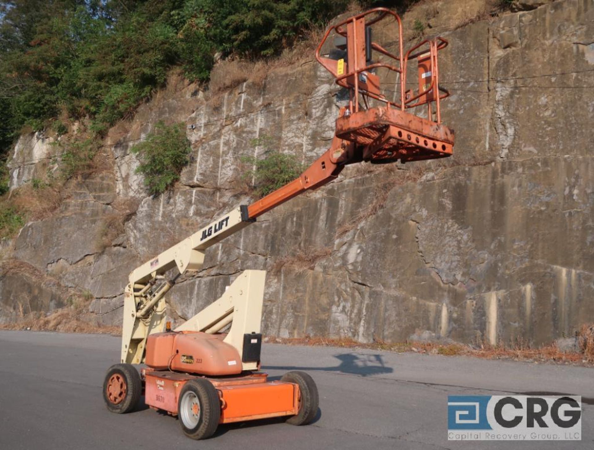 1994 JLG 35 Electric manlift, 500 lb. cap., platform height 35 ft., hort. length 20 ft., 48 volt, - Image 5 of 5