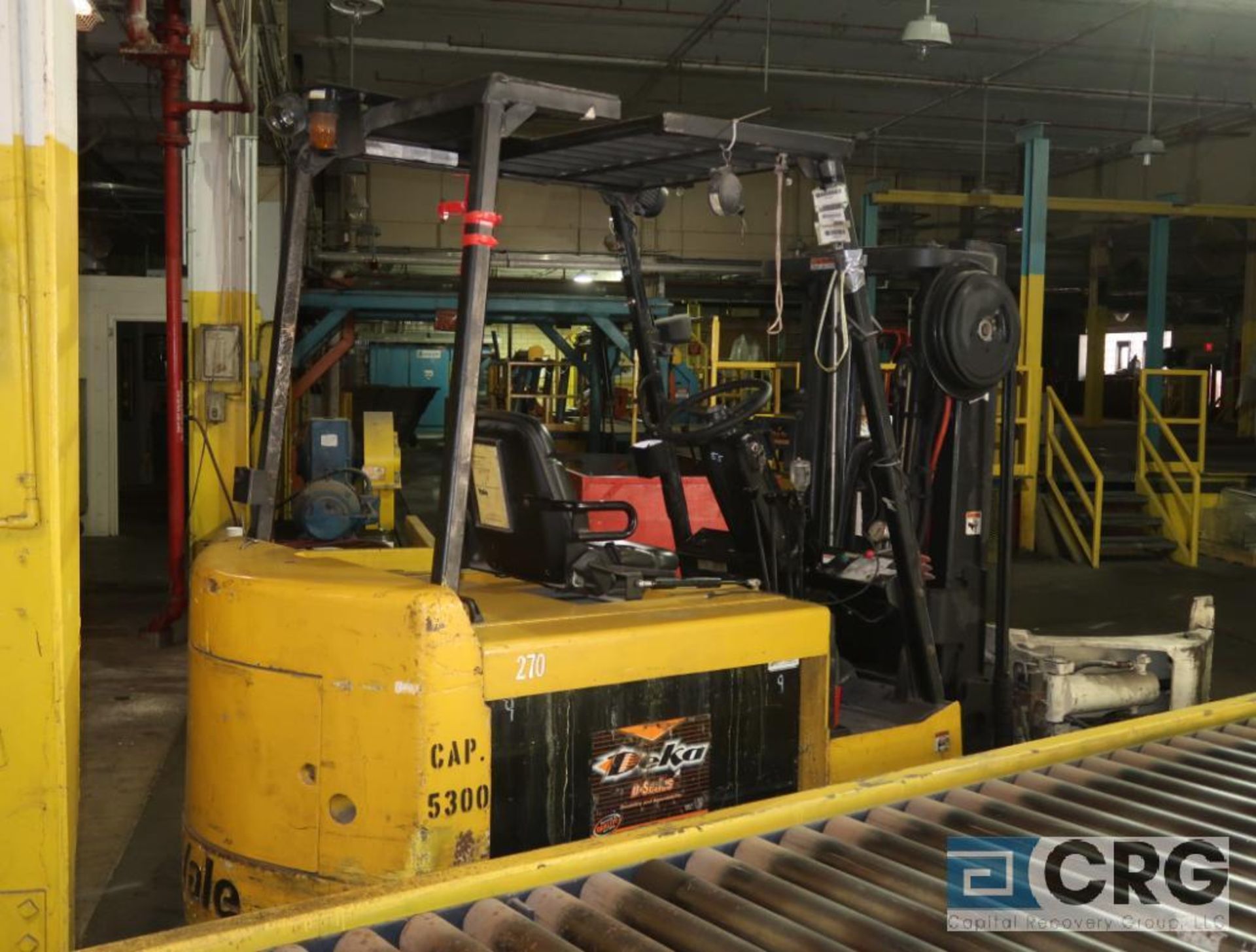 Yale 5300 lb capacity electric forklift, model ERC080HDN48SF084, 48 volt, mast height 120 in., - Image 3 of 5