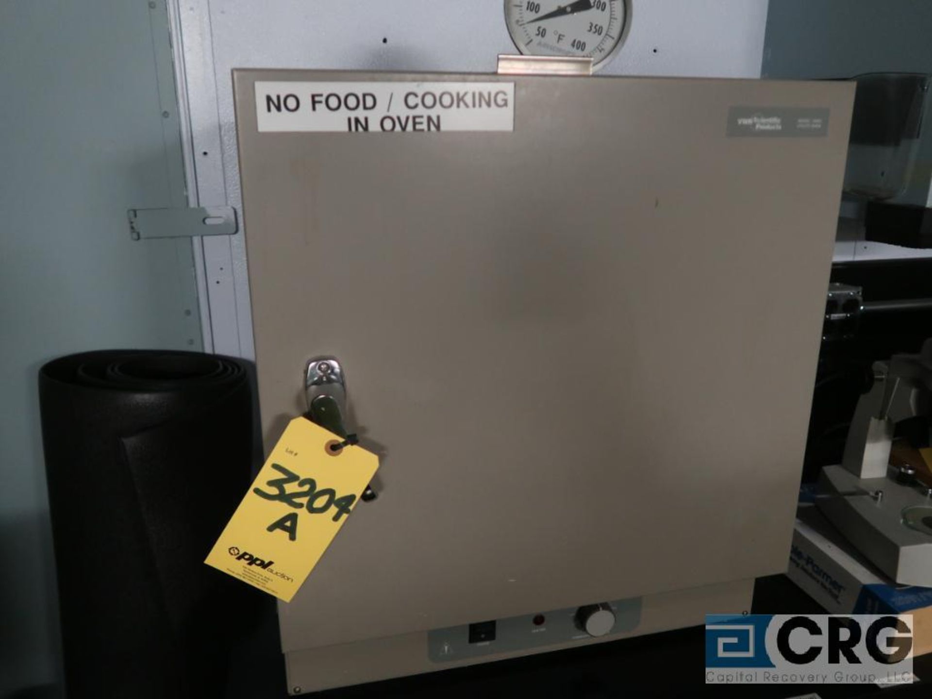 VWR 1306V lab oven (main lab)