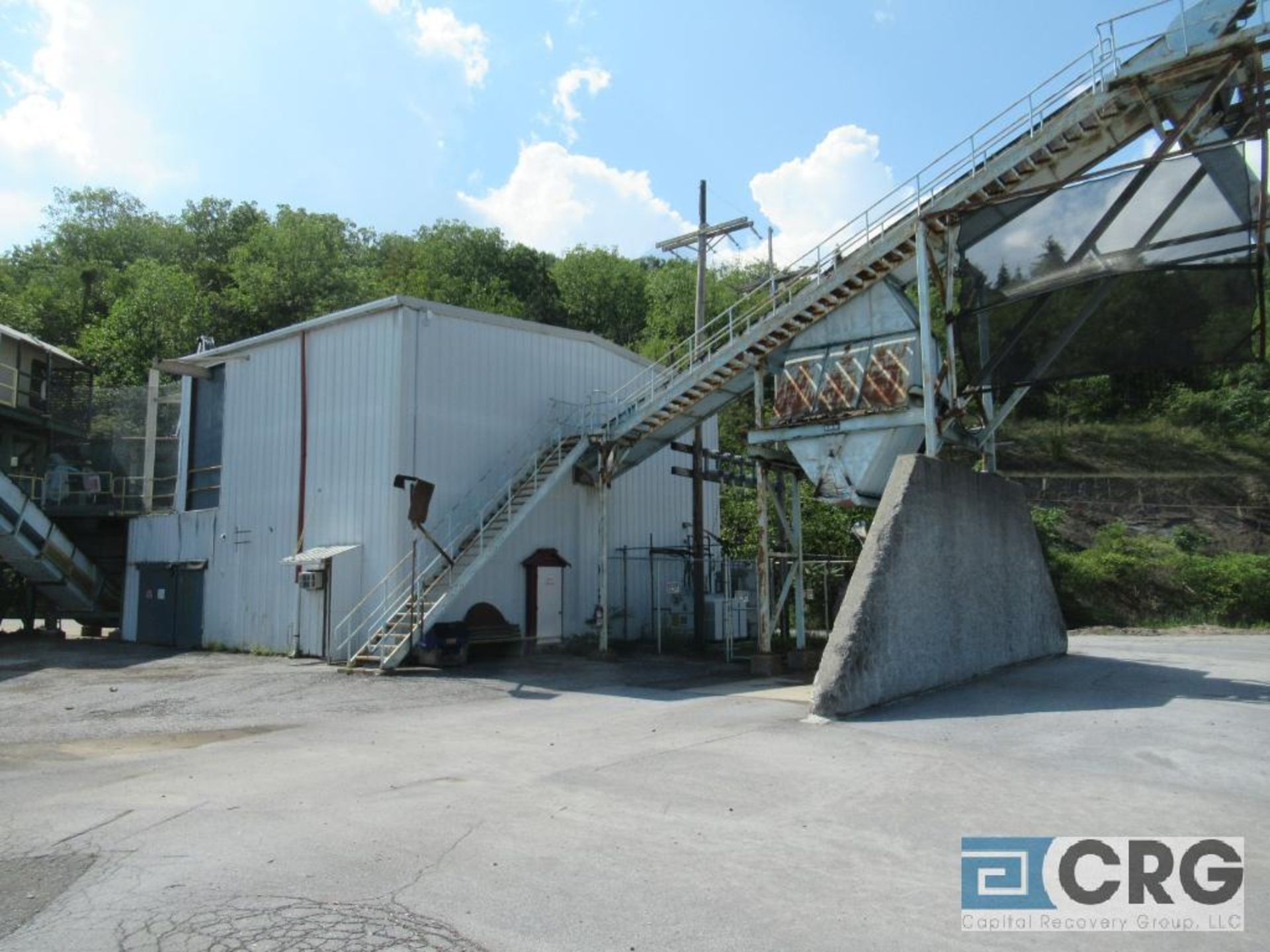 Complete Chip Building consisting of Metso 84” rotary blade chipper with 1,250 HP Siemens - Image 16 of 17