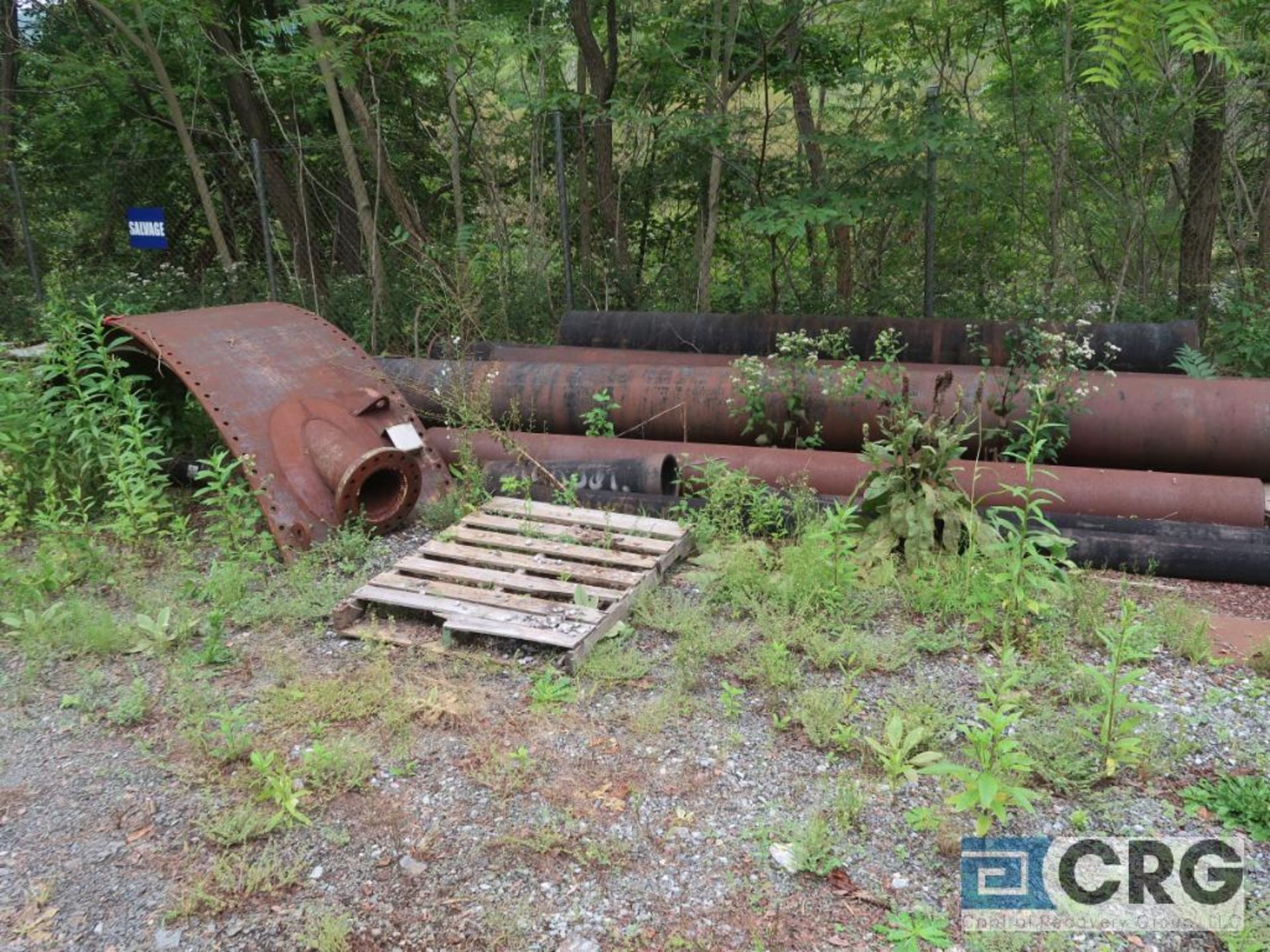 Lot of miscellaneous items including self dumping hoppers, grating, steel pipe on ground, cement - Image 4 of 17