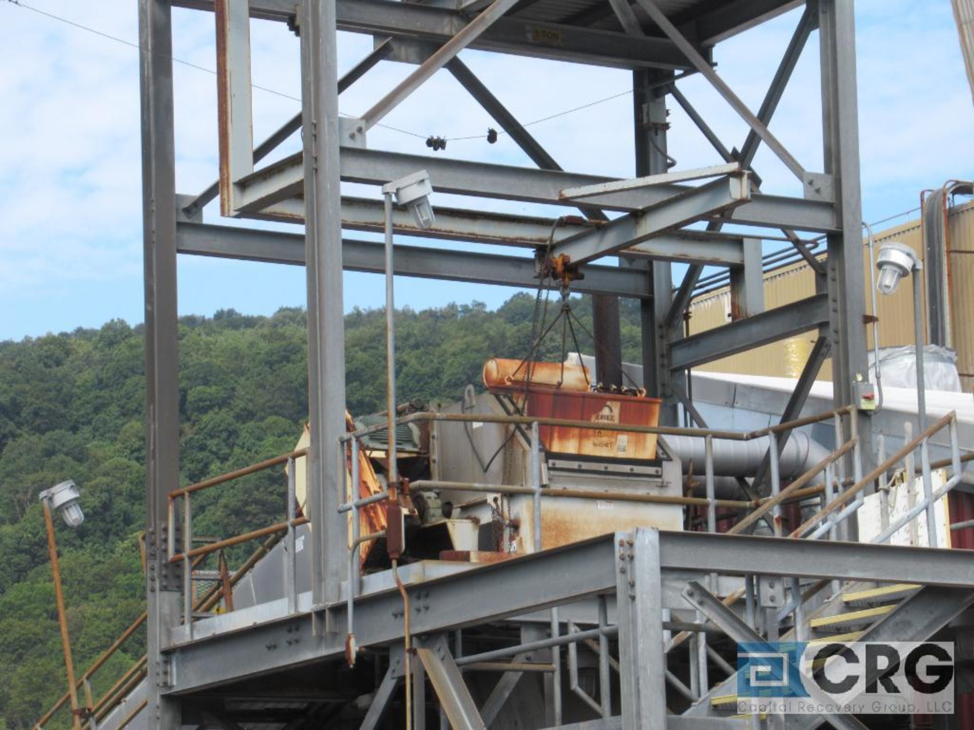 Chip handling and support equipment consisting of bucket elevator feeding chip silo, inclined - Image 3 of 6