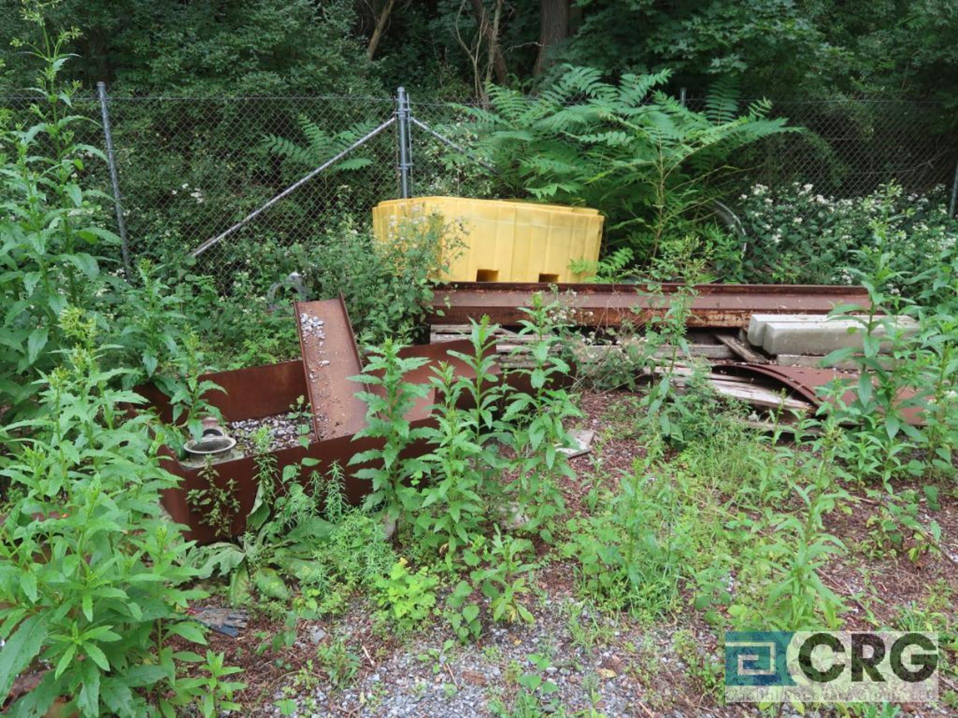 Lot of miscellaneous items including self dumping hoppers, grating, steel pipe on ground, cement - Image 10 of 17