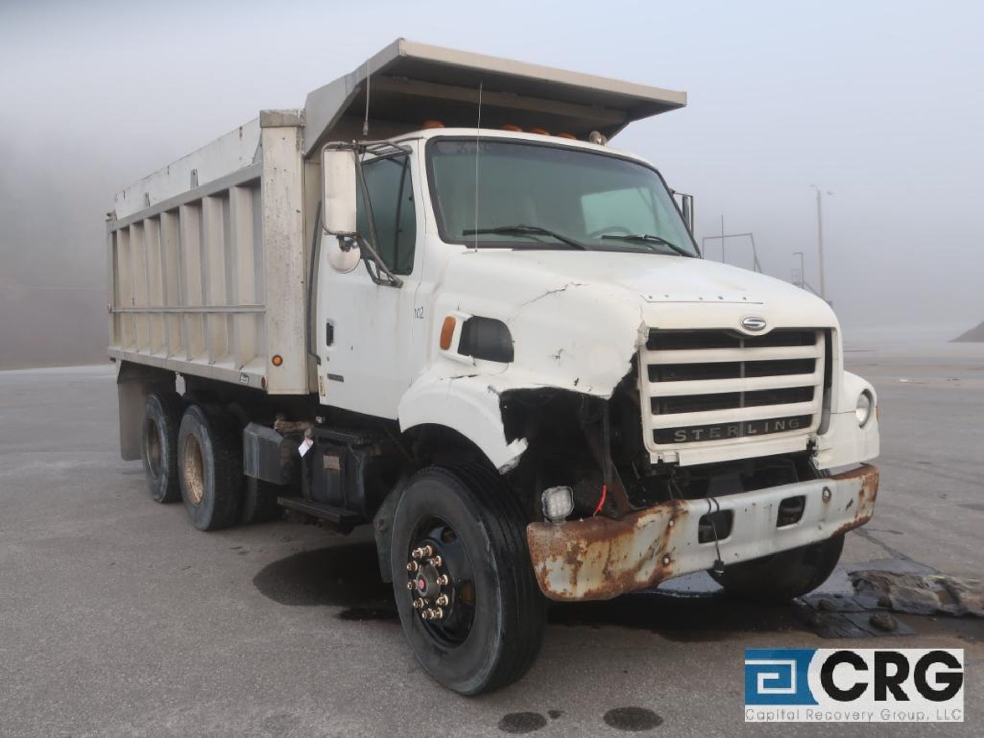 2001 Sterling dump truck - Image 2 of 11