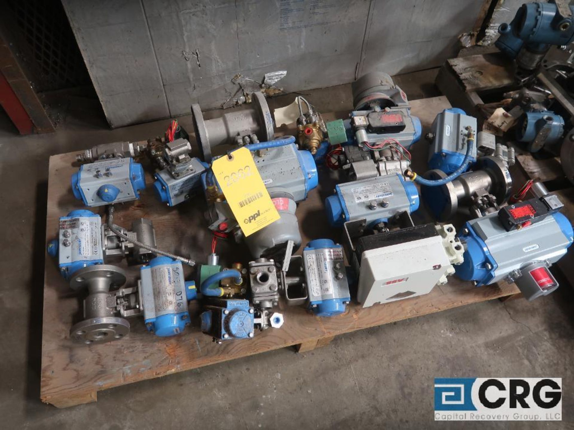 Lot of (12) actuators and valves