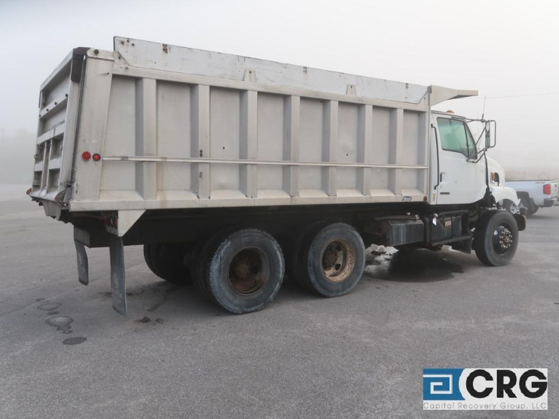 2001 Sterling dump truck - Image 3 of 11