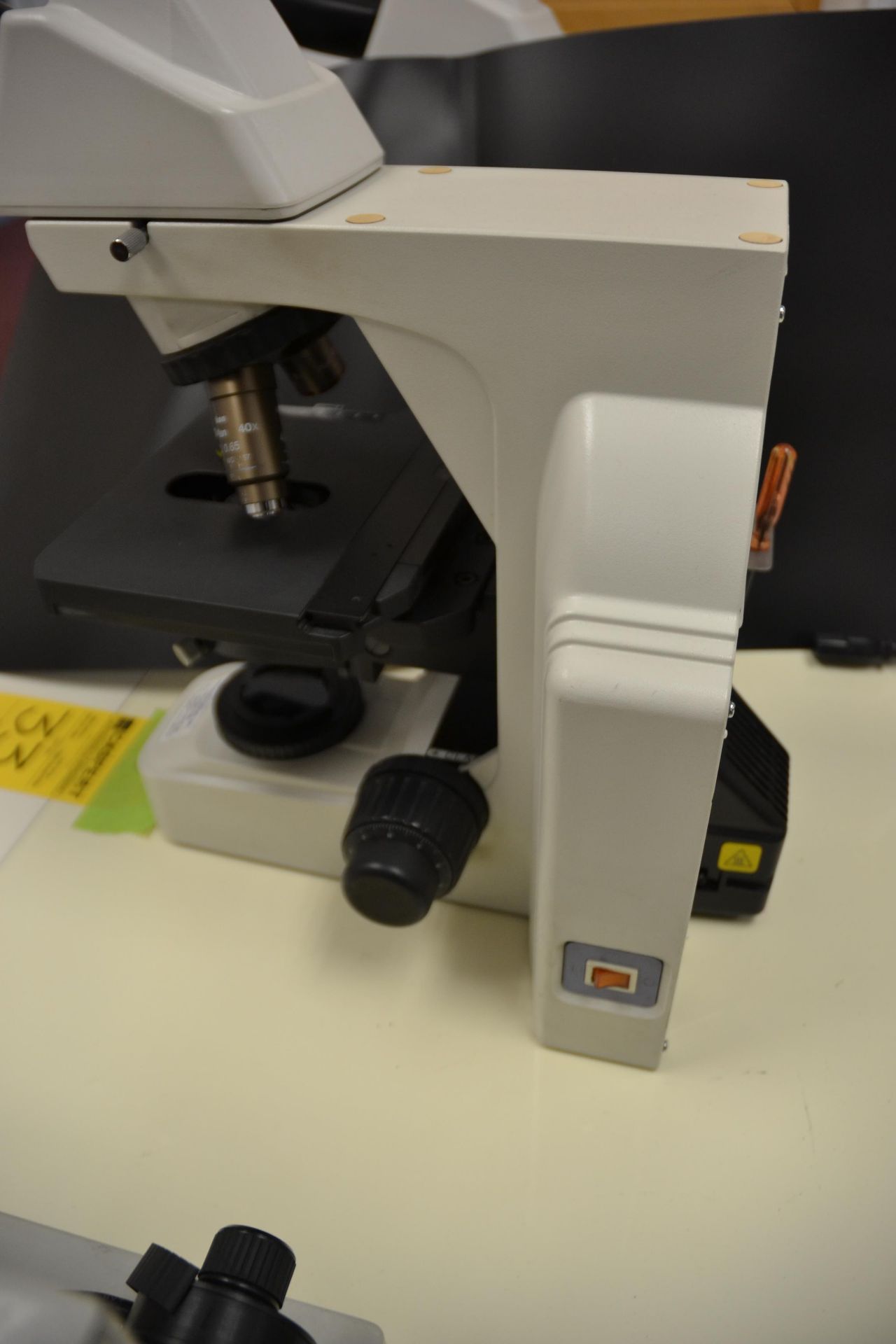 Nikon Eclipse E400 Microscope, SN: 650453 - Image 2 of 3