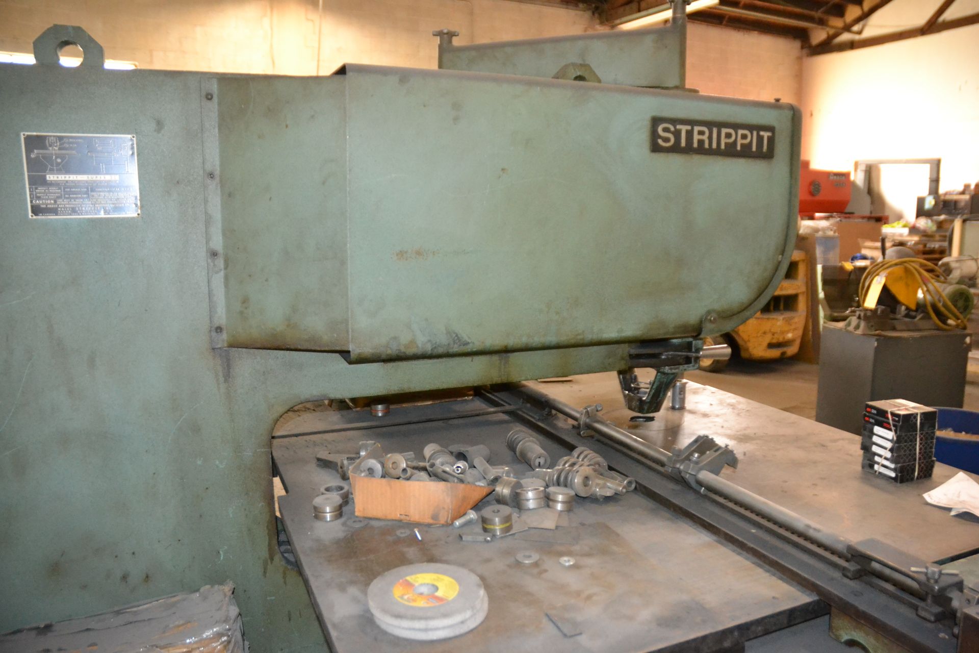 Strippit Super 30 Sheet Metal Fabrication Press, SN: 40282864 - Image 2 of 3