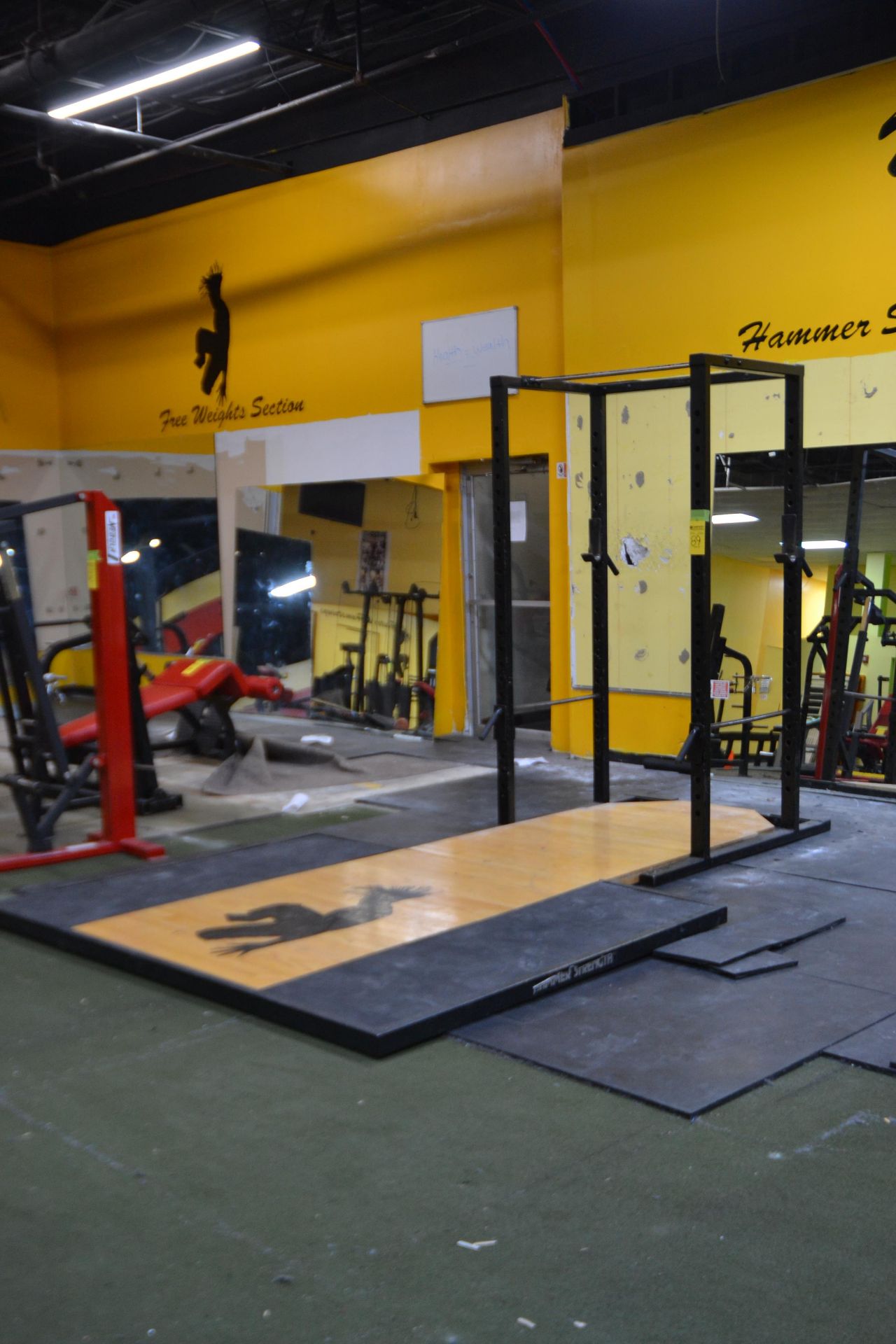 Power Rack with Wood Floor Attachment