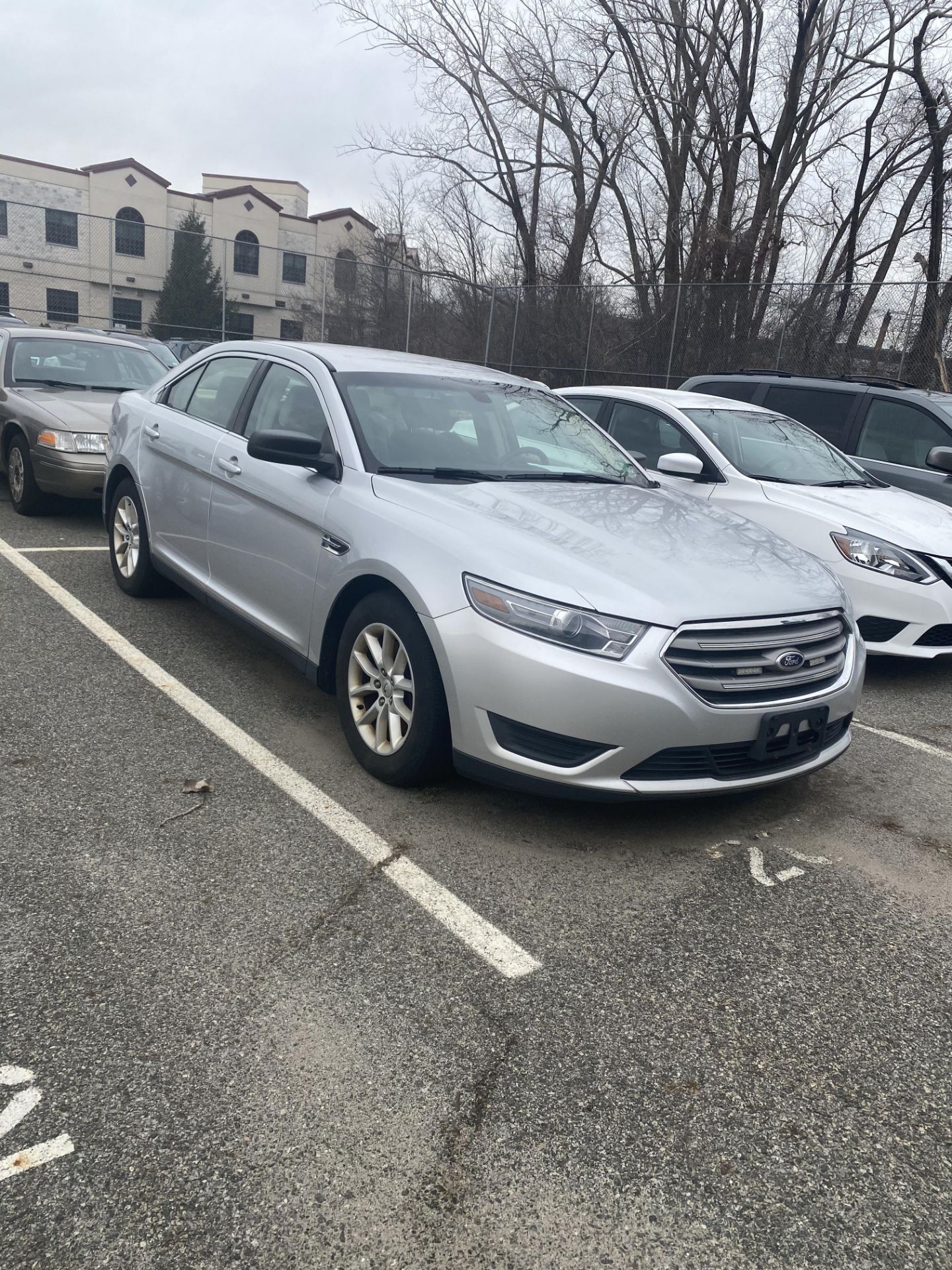 2013 FORD Taurus, VIN: 1FAHP2D82DG188713, ~ 109,715 Miles