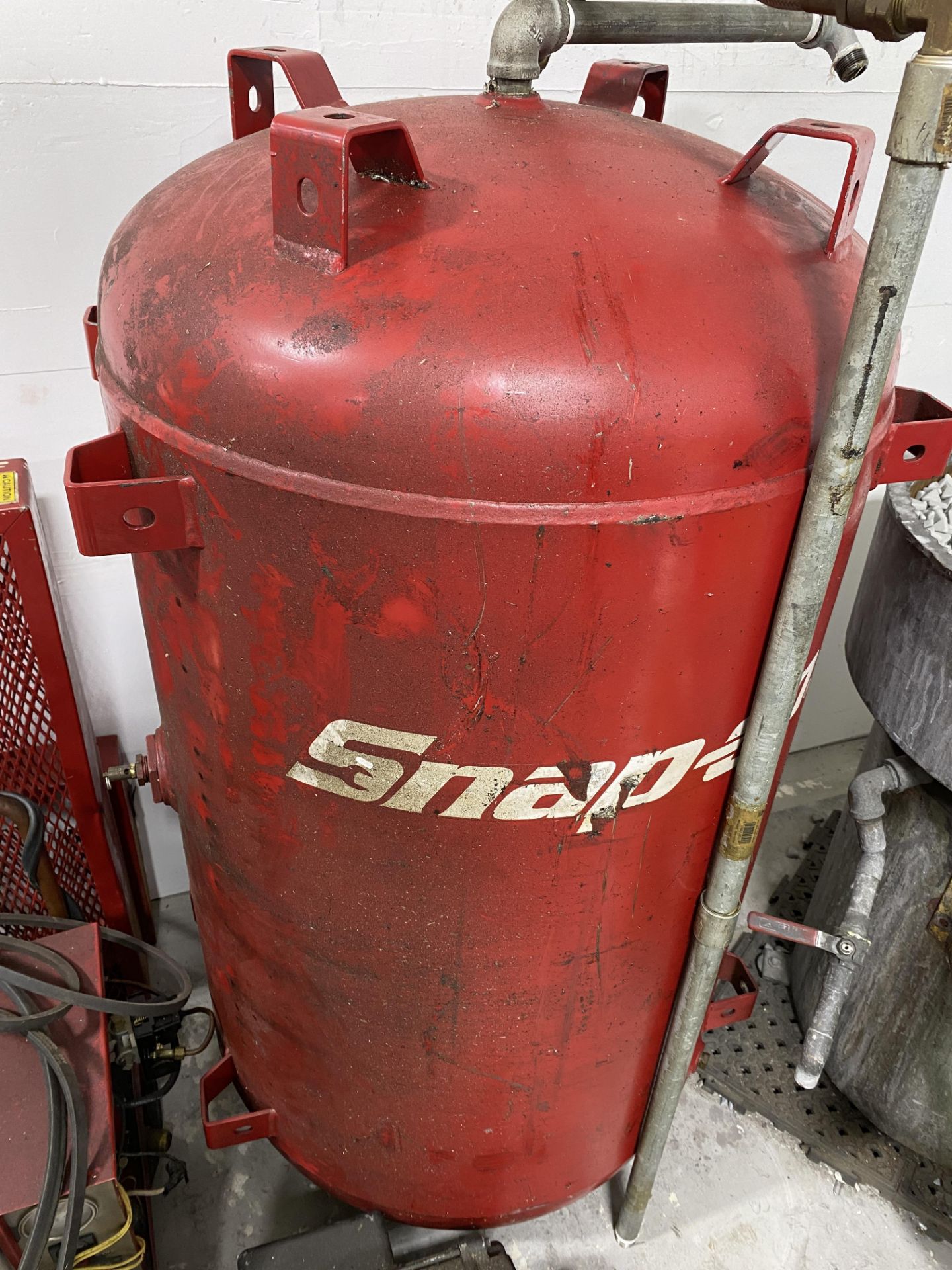 Snap-On Upright Air Compressor (Needs To Be Put Together) M: DRA780V - Image 5 of 5